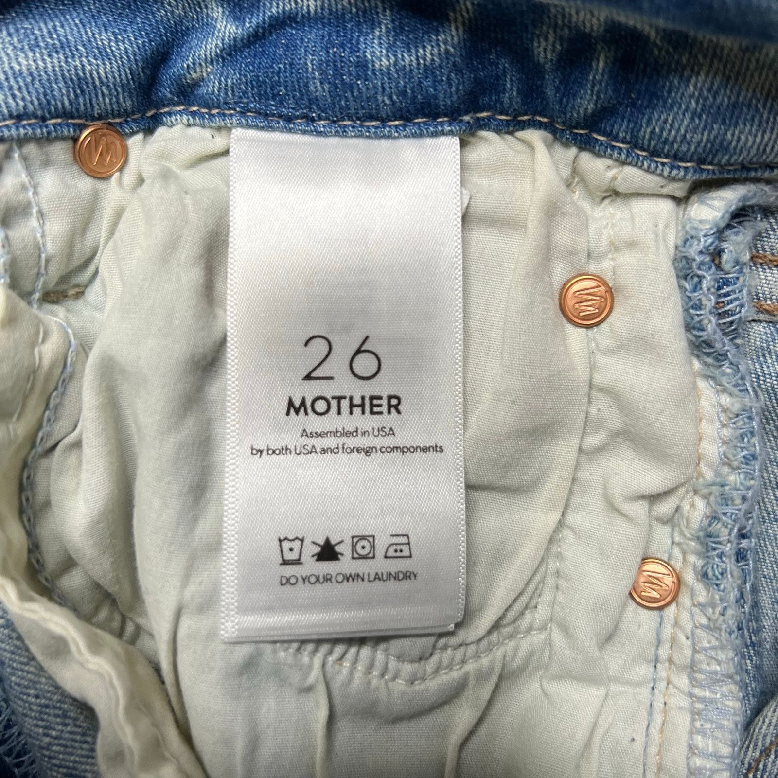 MOTHER MOTHER The Looker Ankle Step Fray Denim Shorts Women’s 26 Size 26" / US 2 / IT 38 - 3 Thumbnail