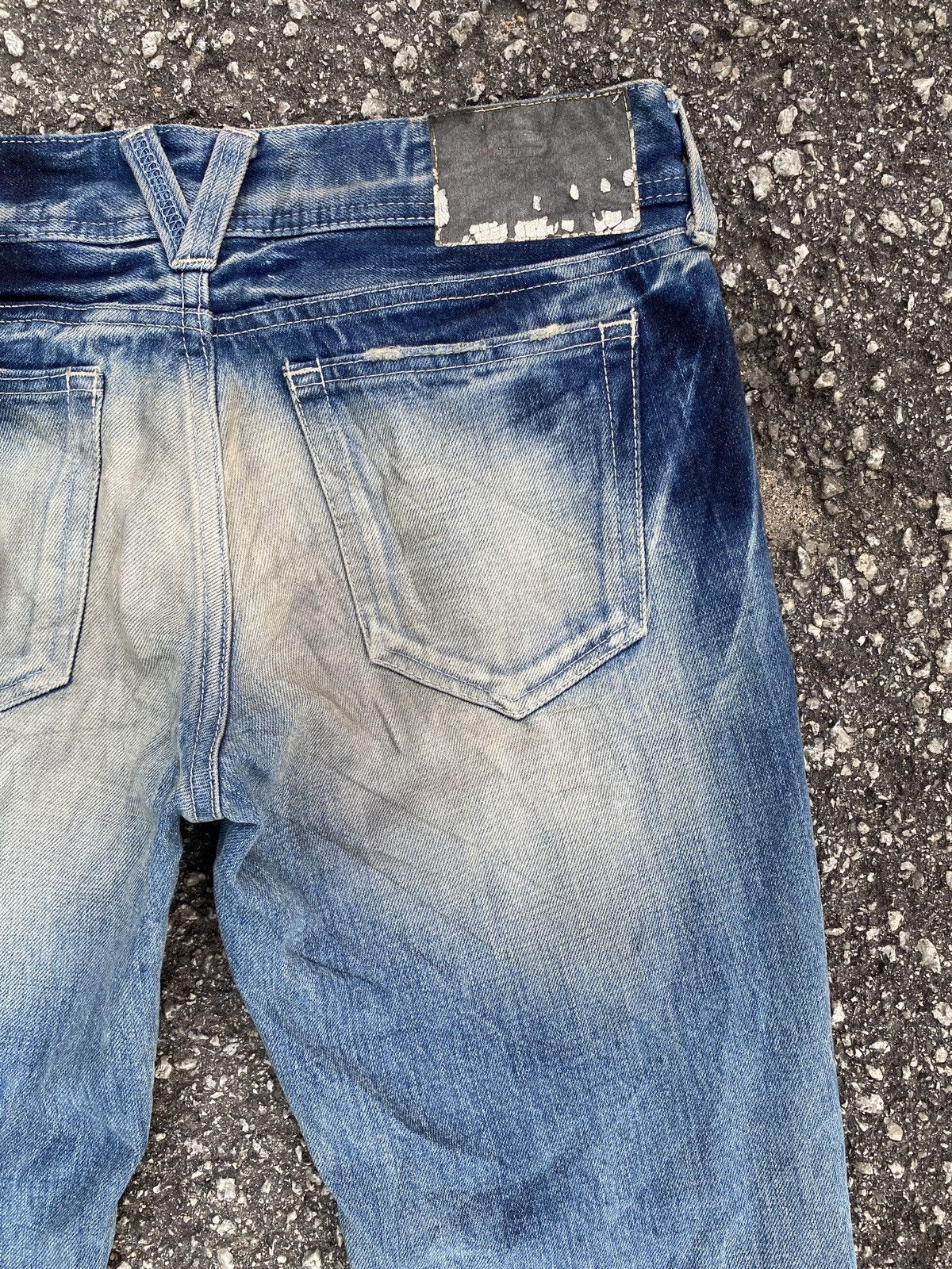 Japanese Brand × Tornado Mart × Vanquish Vanquish Japan Blue Washed Distressed Flare Denim Size US 32 / EU 48 - 15 Thumbnail