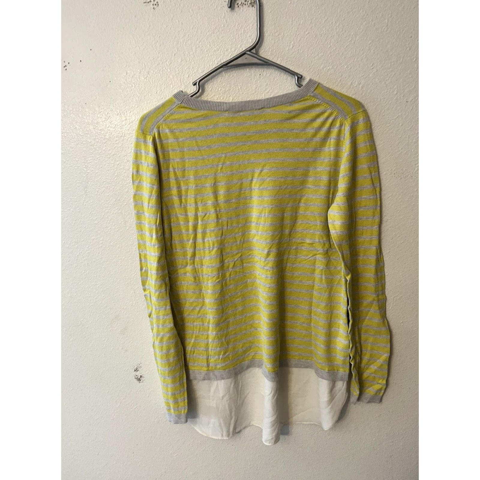 Loft LOFT Pullover Sweater Womens Large Striped Yellow Gray Long Sleeve Knit Size L / US 10 / IT 46 - 2 Thumbnail