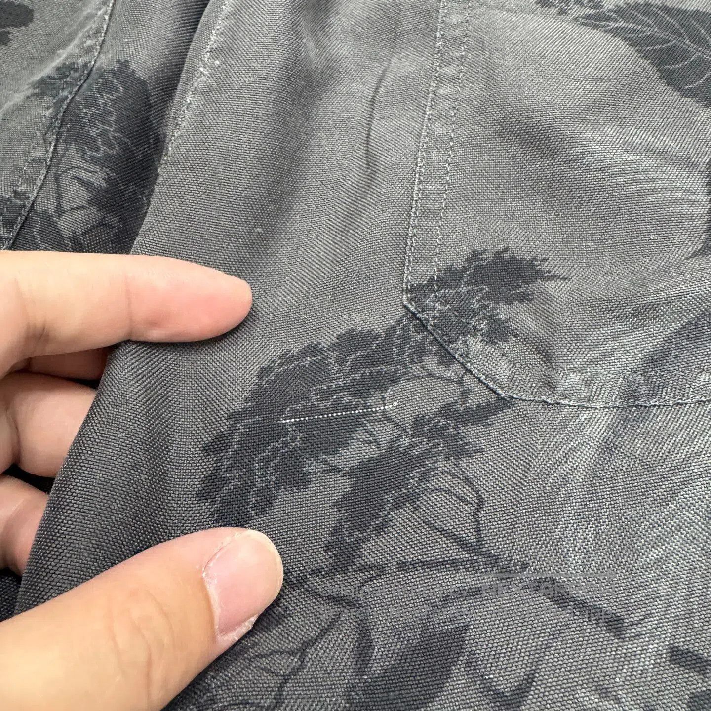 Gucci Guicci Animal-print silk shorts made from silkworm fiber| Size US 30 / EU 46 - 3 Thumbnail