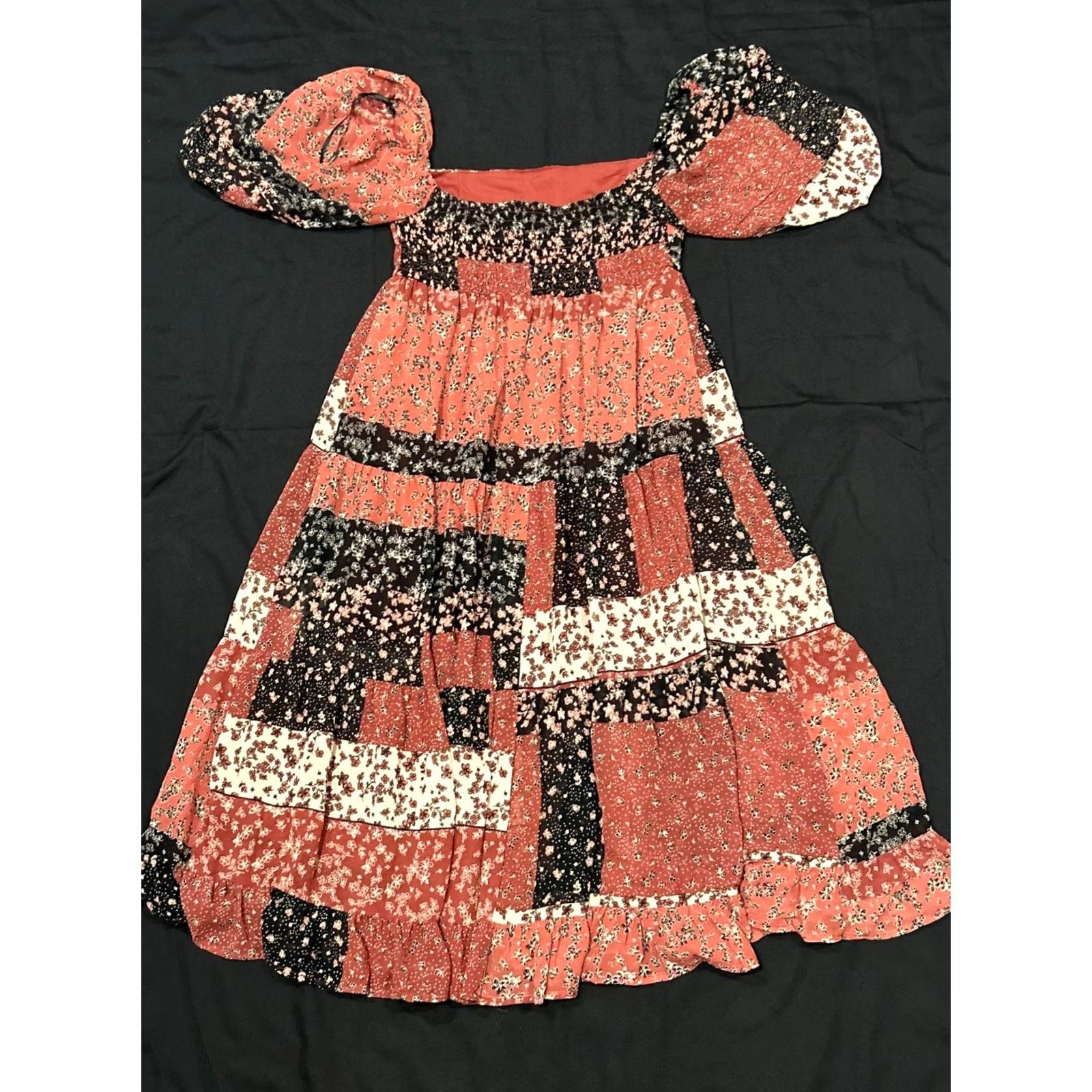 Forever 21 FOREVER 21 Floral Smocked Peasant Patchwork Dress S Lined Women B15 Size S / US 4 / IT 40 - 4 Thumbnail