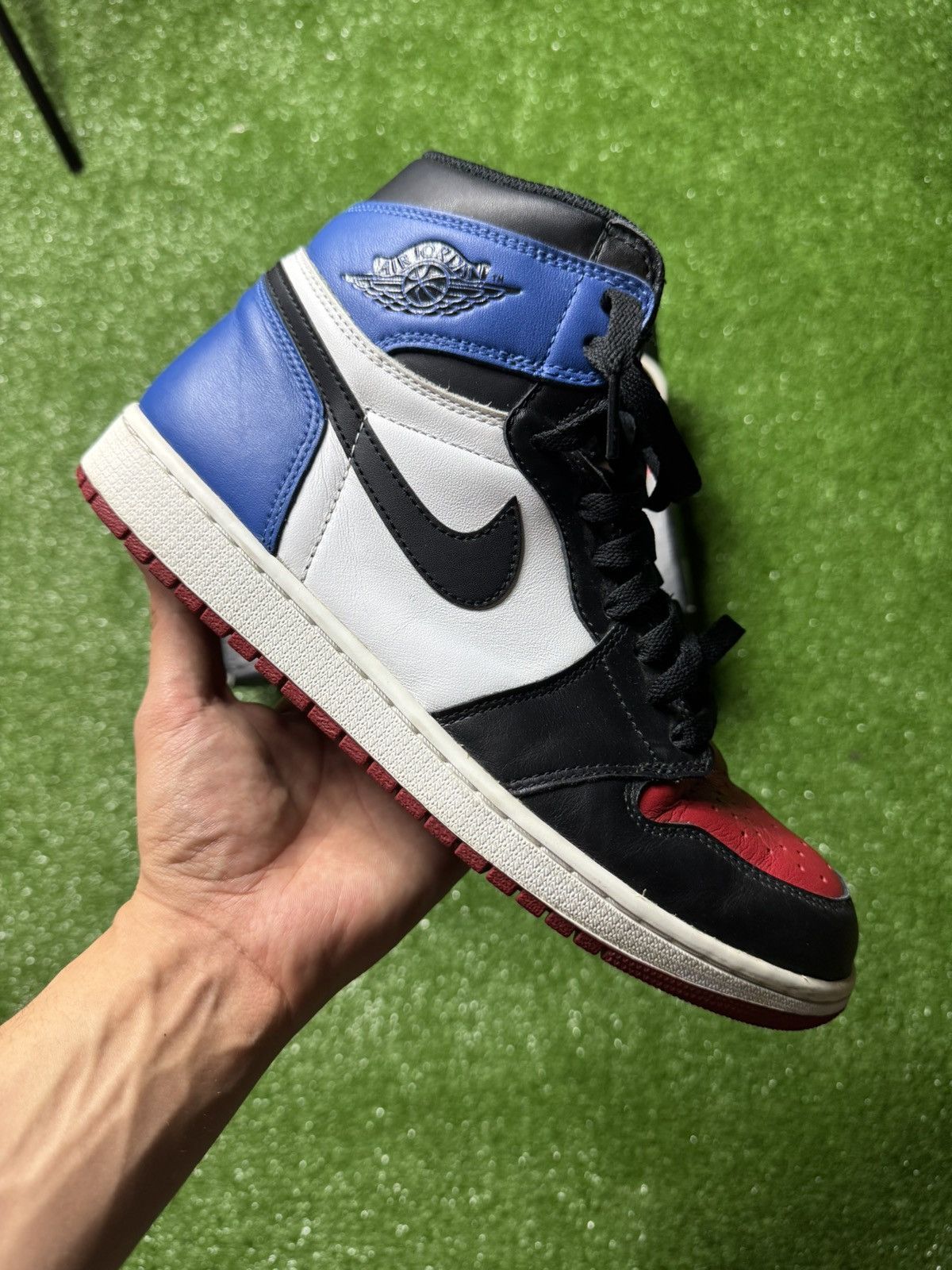 Air Jordan Retro High OG 'Top 3' Size