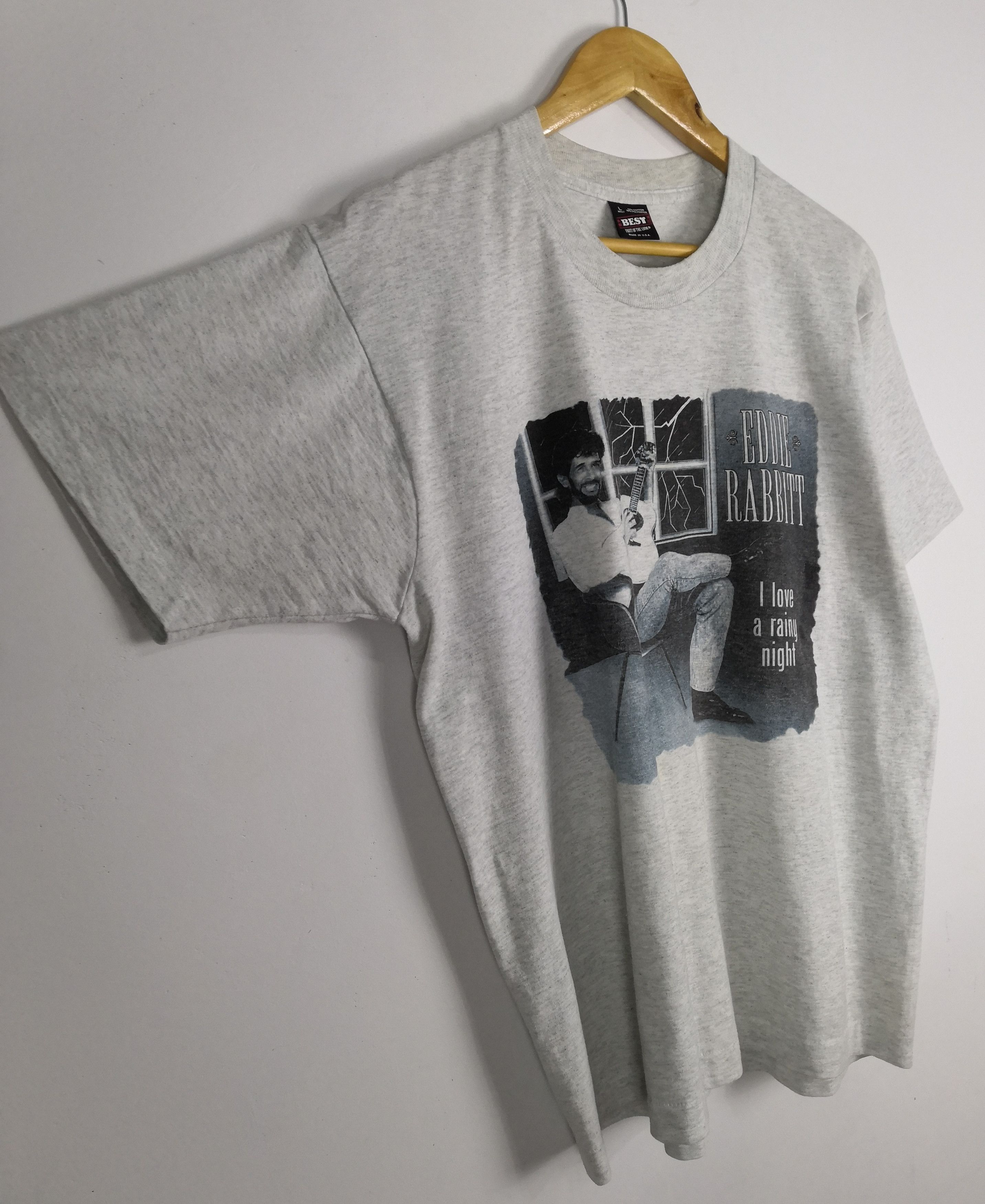 Band Tees Vintage Eddie Rabbit T-Shirt I Love A Rainy Night 90s Tour Size US L / EU 52-54 / 3 - 3 Thumbnail