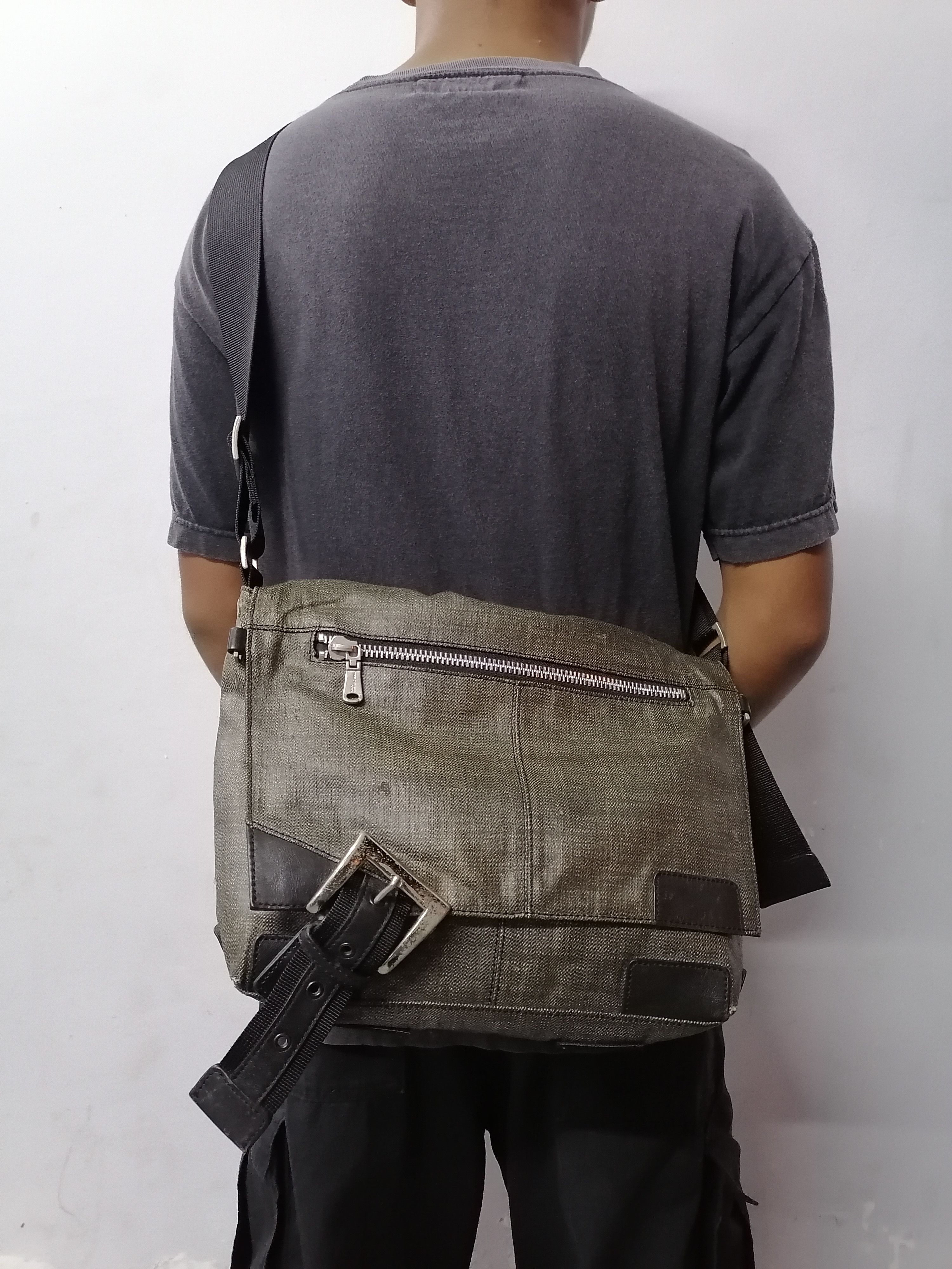 Comme Ca Ism × Japanese Brand Vintage Comme Ca Du Mode Men Waxed Crossbody Bag Size ONE SIZE - 6 Thumbnail