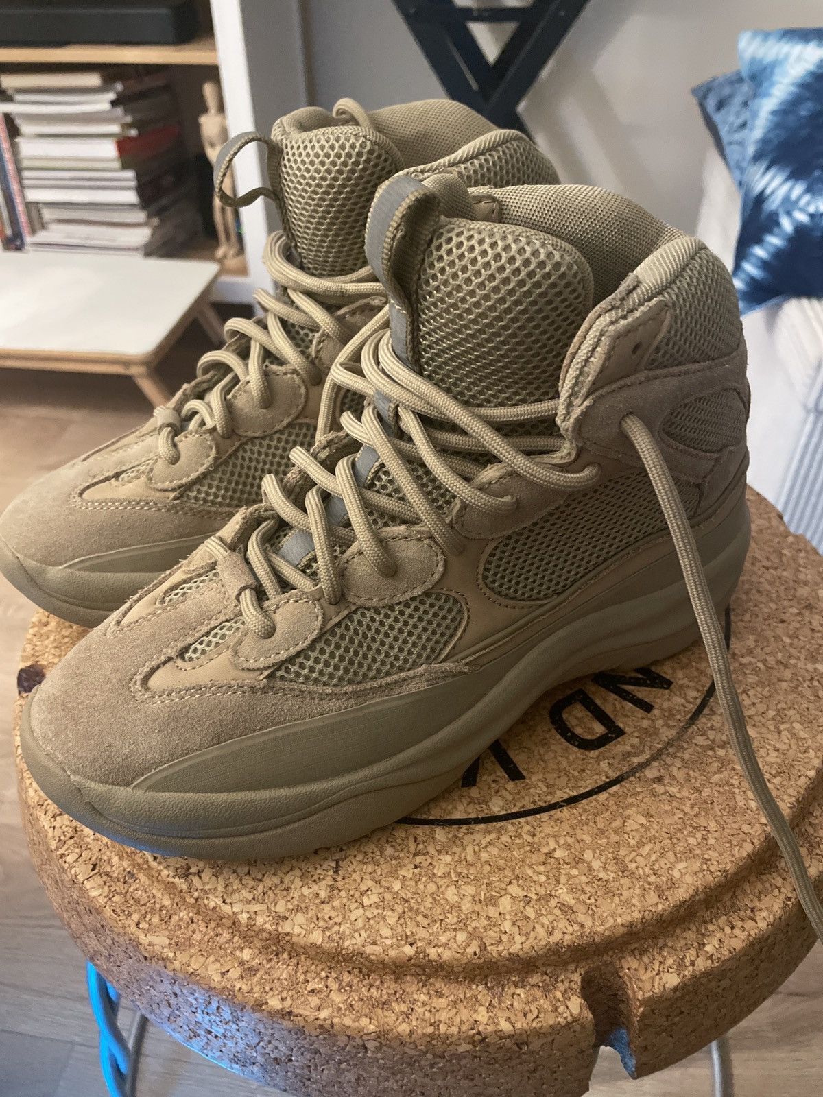 Yeezy Season 6 yeezy boots Size US 7.5 / EU 40-41 - 2 Thumbnail