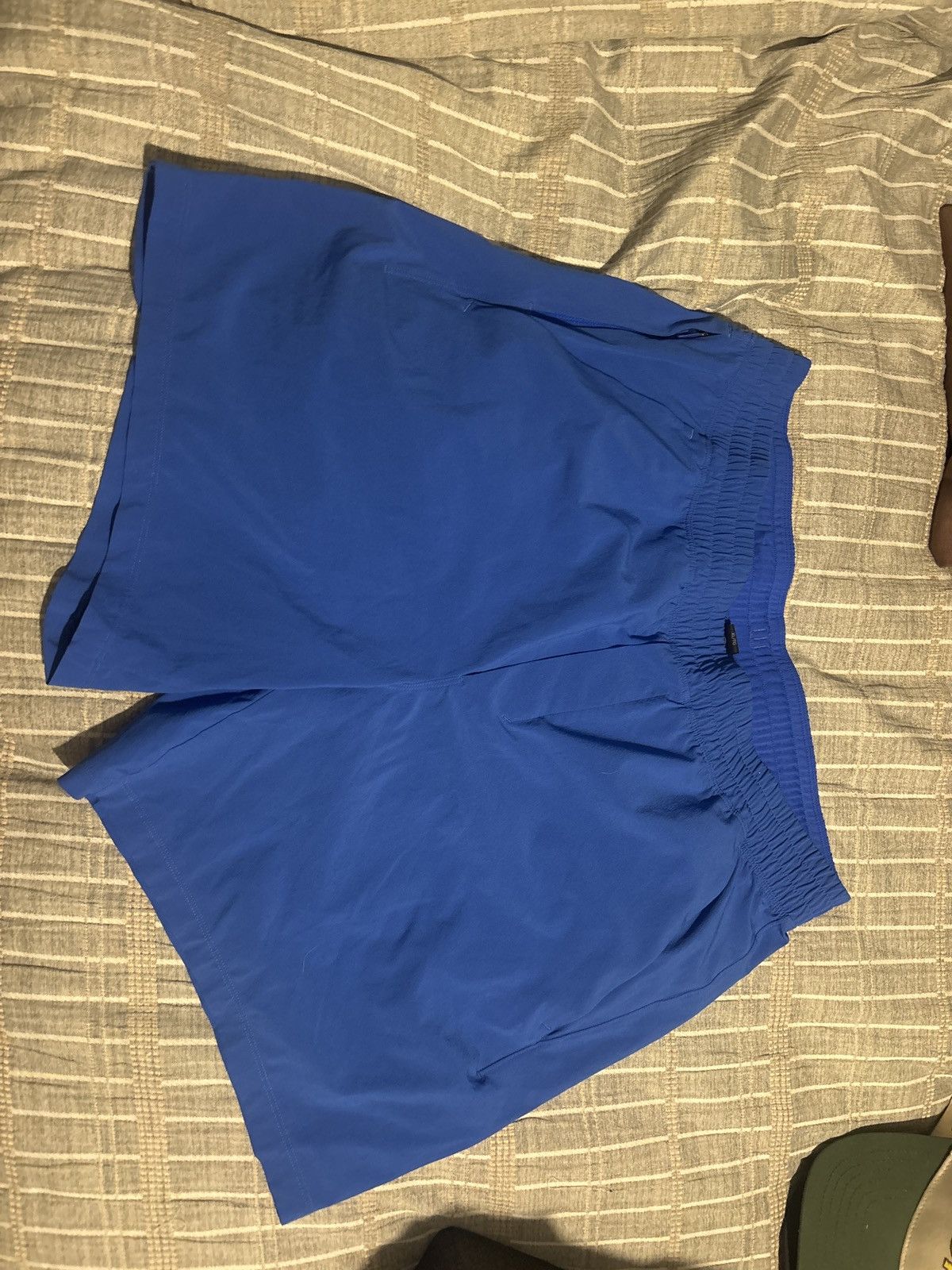 Lululemon Mens Lulu shorts Size US 34 / EU 50 - 1 Thumbnail