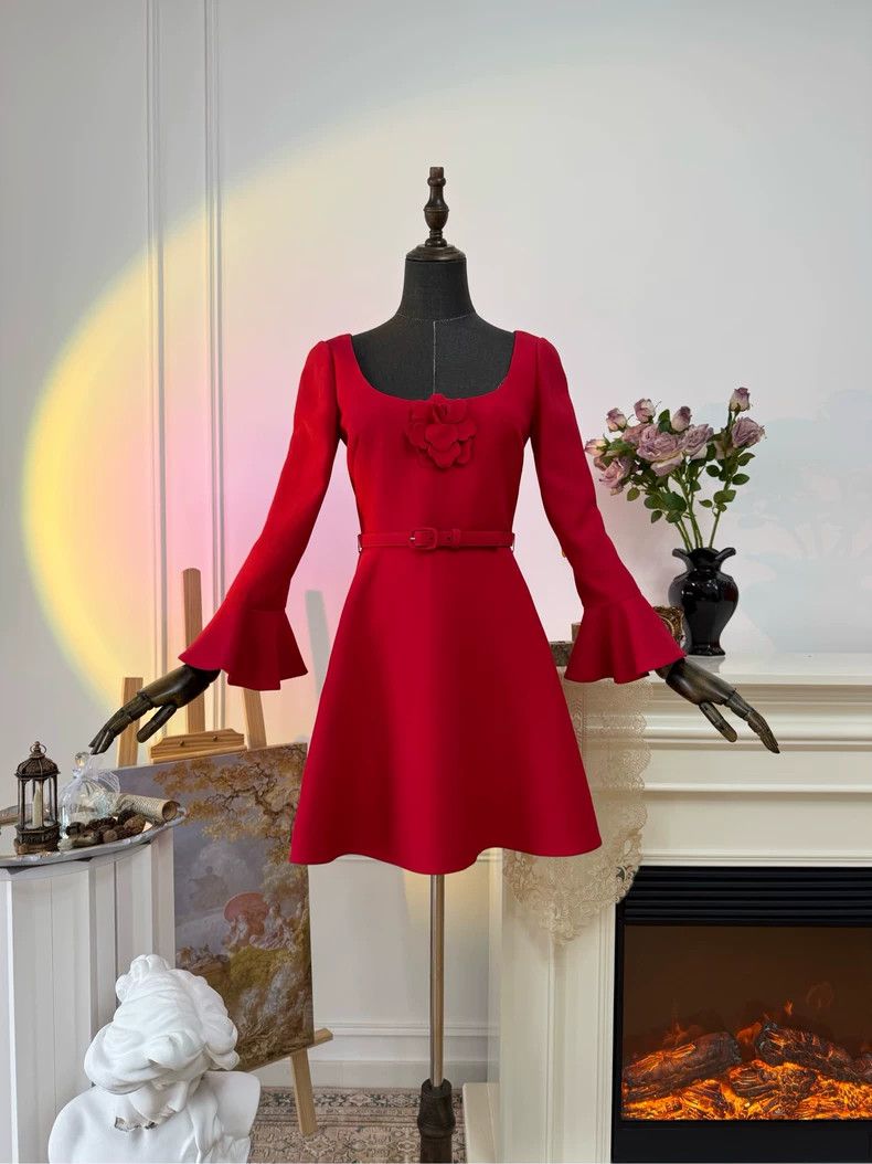 Valentino #REF! Size L / US 10 / IT 46 - 1 Thumbnail