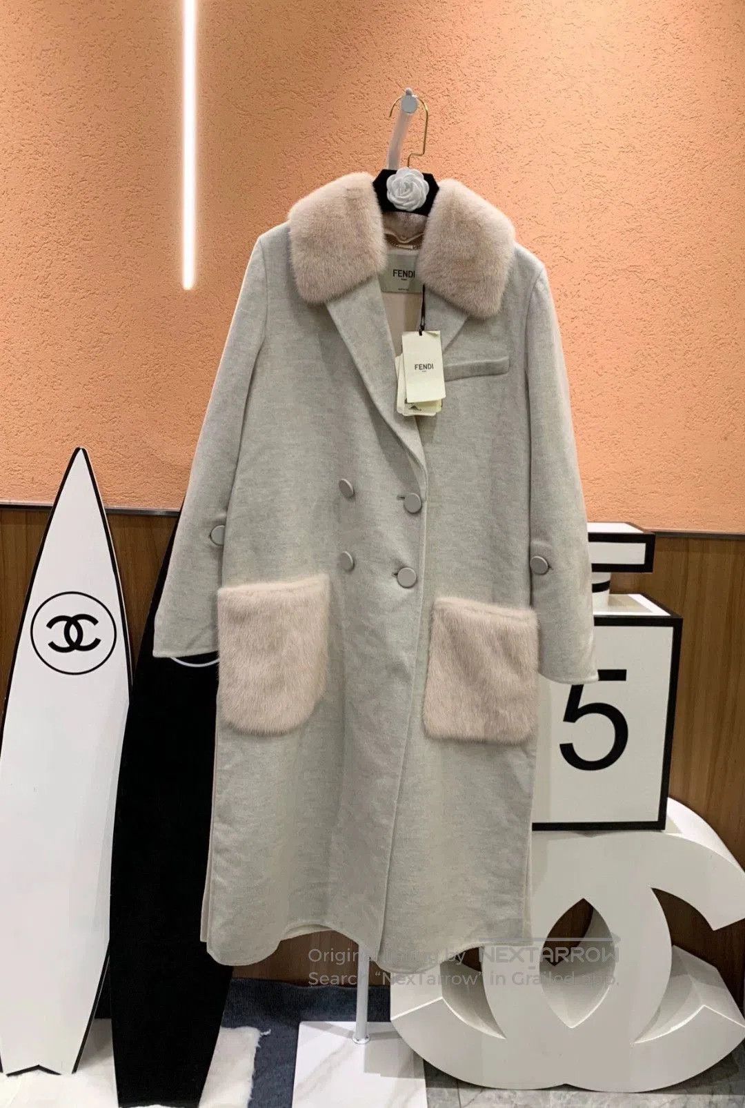 Fendi FENDI Gray Pink Fur Pocket Coat. Size US XS / EU 42 / 0 - 1 Thumbnail