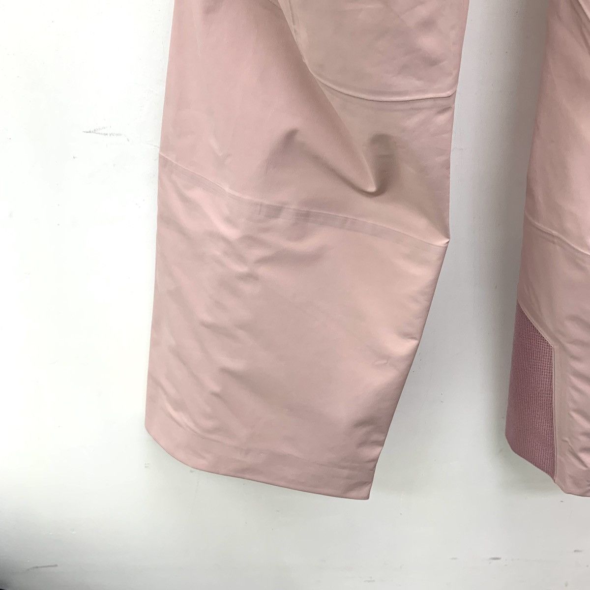 Arc'teryx ARC'TERYX Sentinel Series Pink Logo Nylon Ski Pants K26WX Size 28" / US 6 / IT 42 - 5 Thumbnail