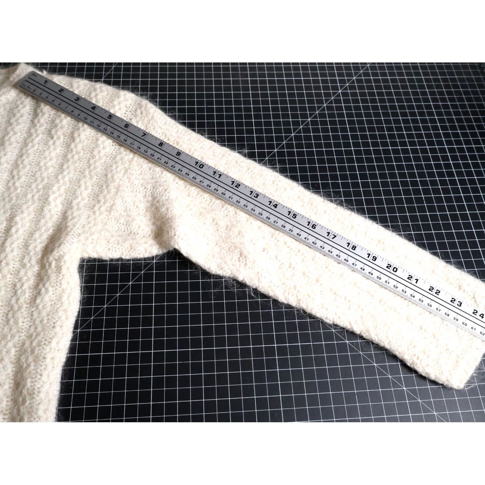 Vintage Reference Point Ivory Mohair Silk Sweater Women Medium Crew Neck Long Sleeve Pullover Knit Vintage 80s 90s Lightweight Casual Womens Size M / US 6-8 / IT 42-44 - 7 Thumbnail
