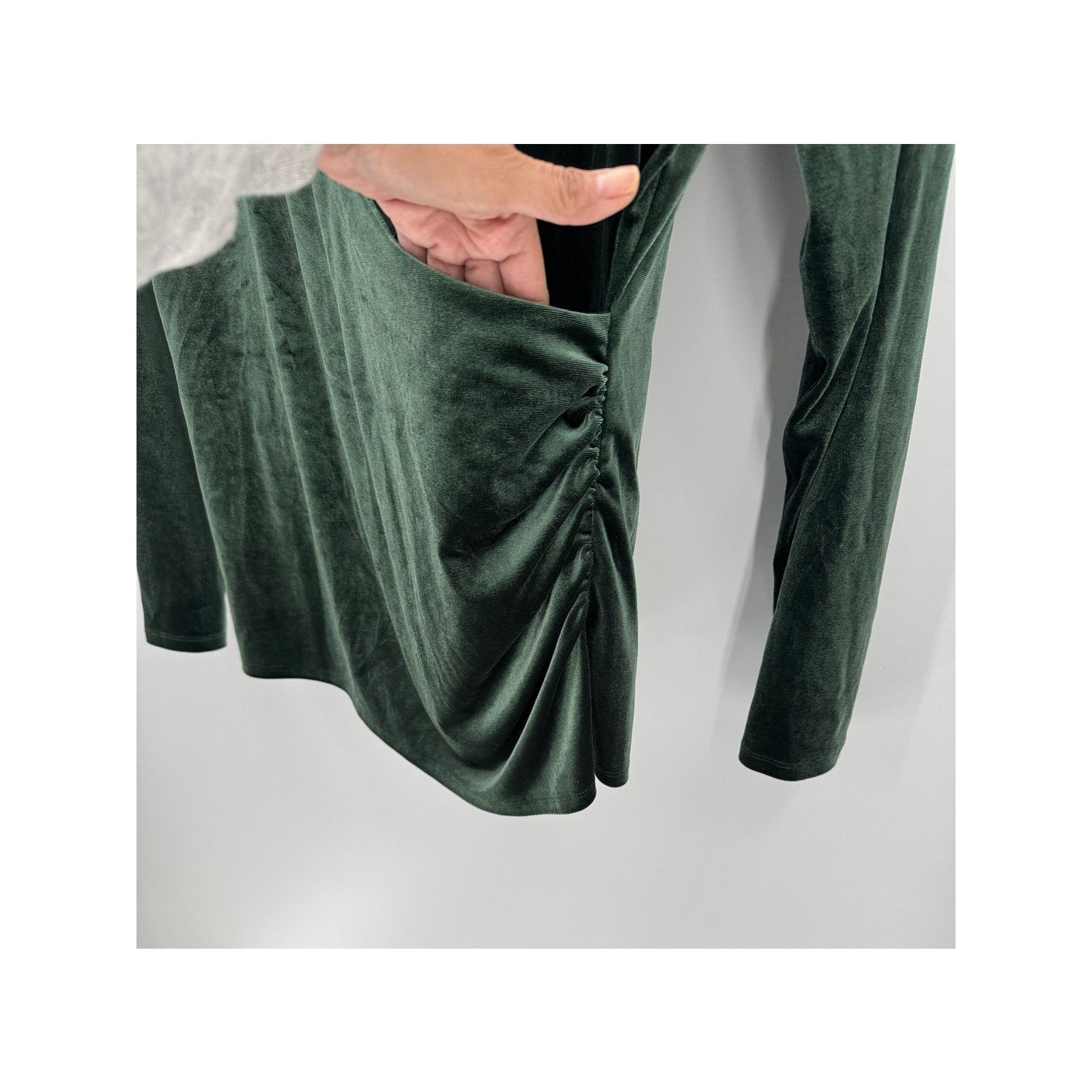 Other Talbots green velvet ruched faux wrap top size xl holiday Size XL / US 12-14 / IT 48-50 - 5 Thumbnail