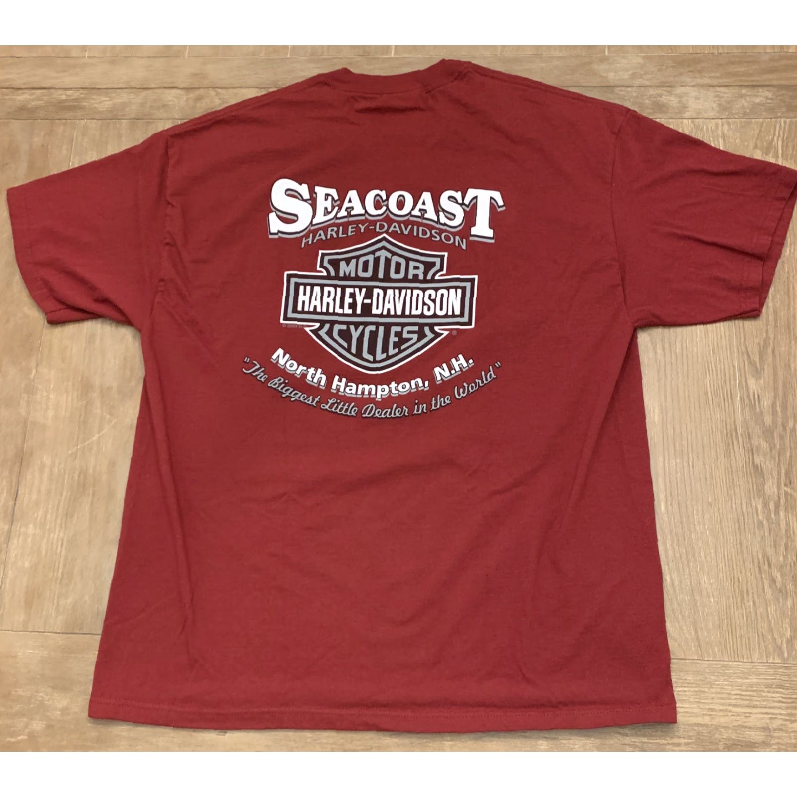 Harley Davidson VINTAGE Harley-Davidson T-Shirt Seacoast Hampton NH Double-Sided Burgundy 2003 XL Mens Vintage Motorcycle Graphic Shirt Size US XL / EU 56 / 4 - 4 Thumbnail