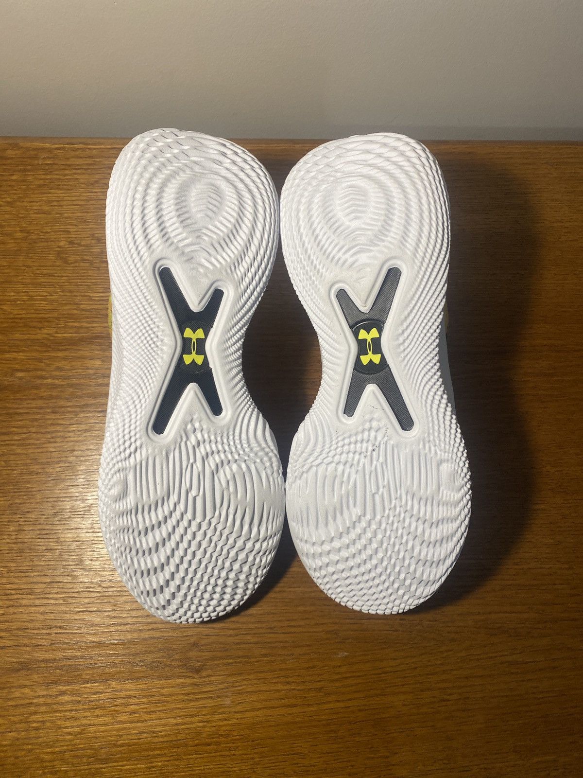 Under Armour Curry 10 “Bang Bang” Size US 14 / EU 47 - 5 Thumbnail