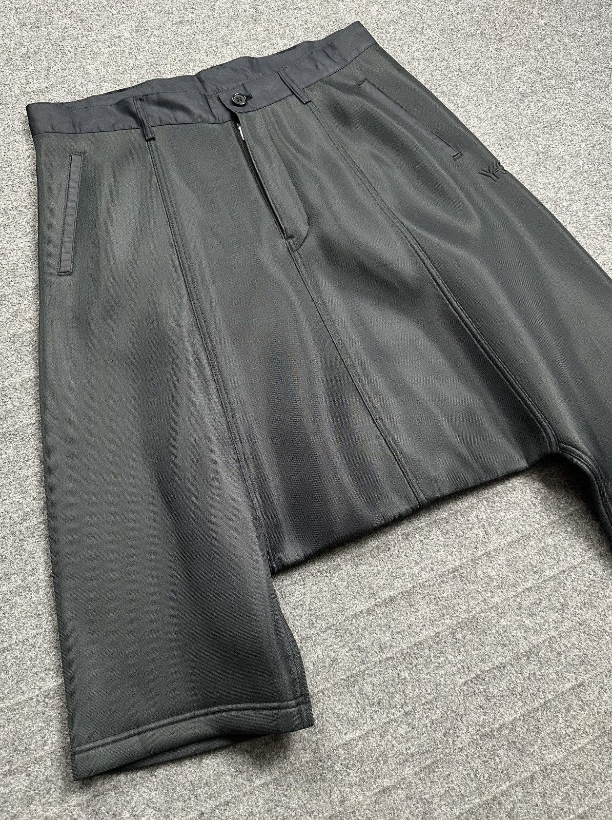 Y-3 Y-3 Yohji Yamamoto - Adidas Drop Crotch Sarouel Shorts Size US 34 / EU 50 - 2 Thumbnail