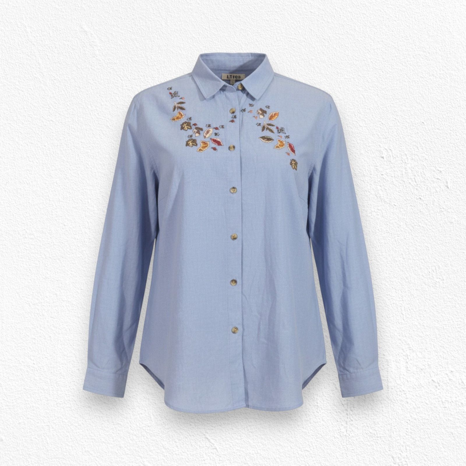 Vintage Vintage Chambray Leaf Embroidered Button Up Size 18W Size XXL / US 16-18 / IT 52-54 - 1 Thumbnail