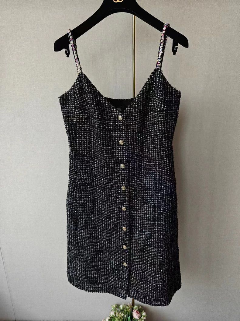 Chanel Chanel Tweed Sling Dress Size 38 Size US M / EU 48-50 / 2 - 1 Thumbnail