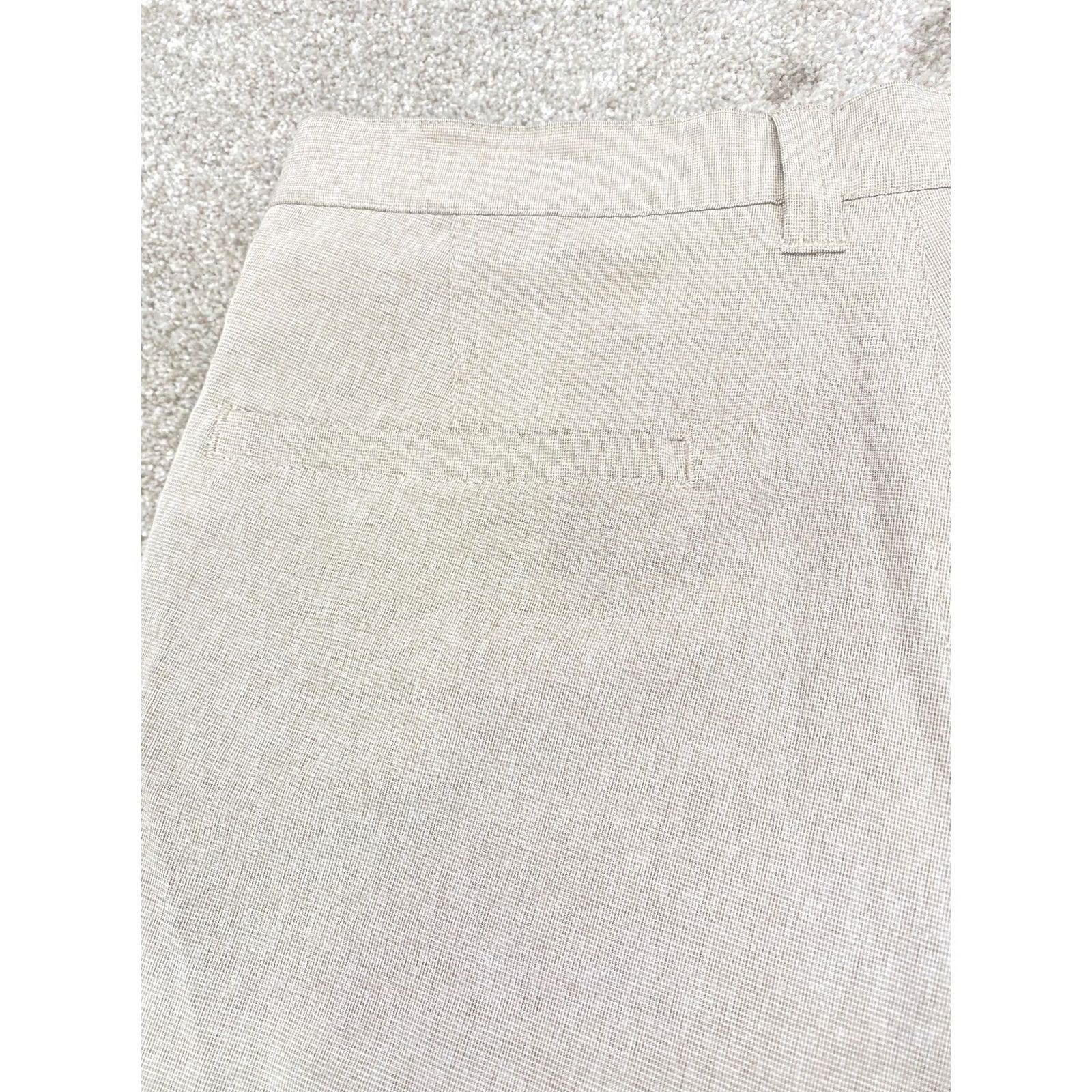 TravisMathew Travis Mattews Golf Shorts Men 32x9 Chino Tan Stretch Flat Front Button Brown 9 in Inseam Casual Mens Size US 34 / EU 50 - 6 Thumbnail