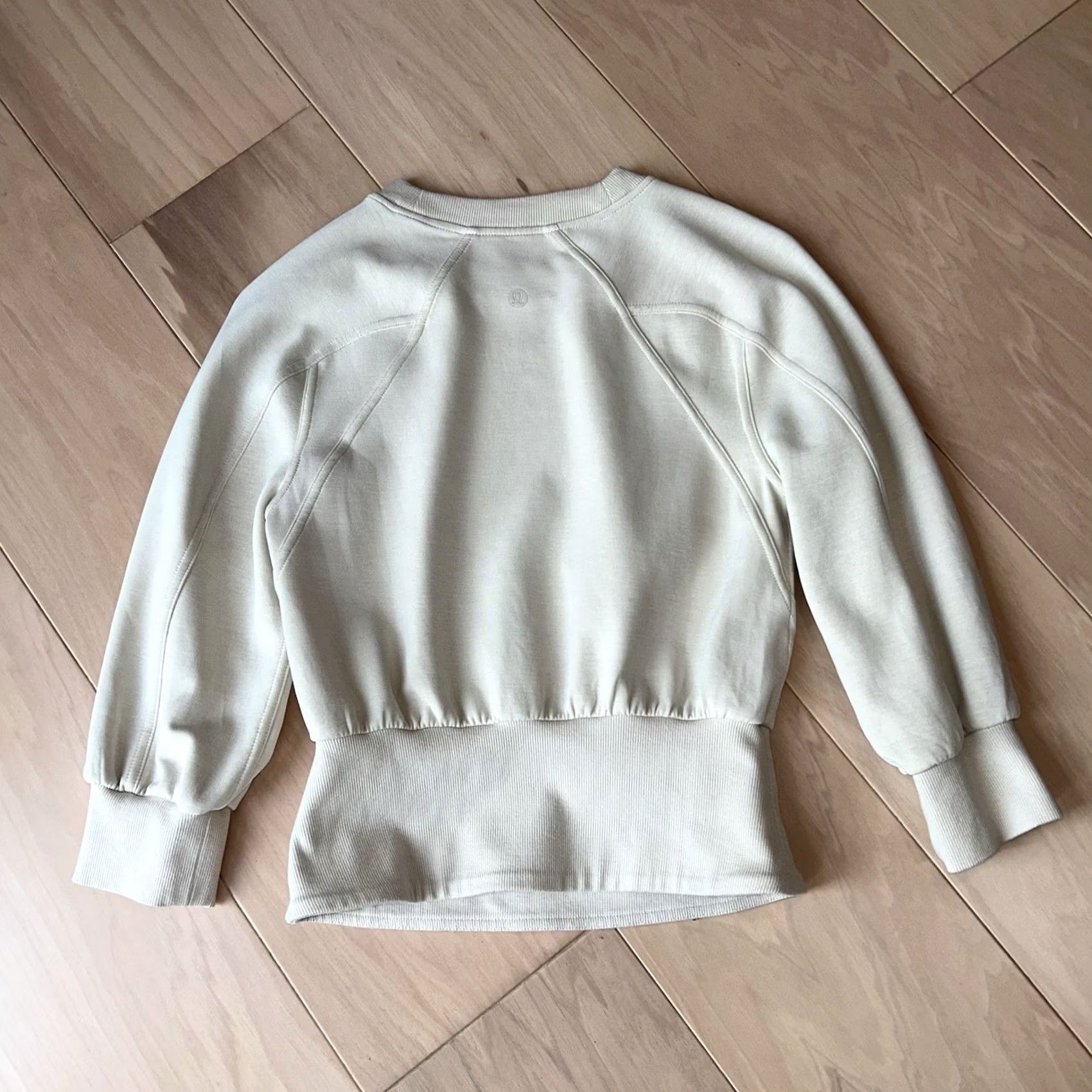 Lululemon Lululemon Women’s Sweatshirt Pullover Long Sleeve Softstreme Ribbed-Hem Size 2 Ivory Casual Size XS / US 0-2 / IT 36-38 - 2 Thumbnail