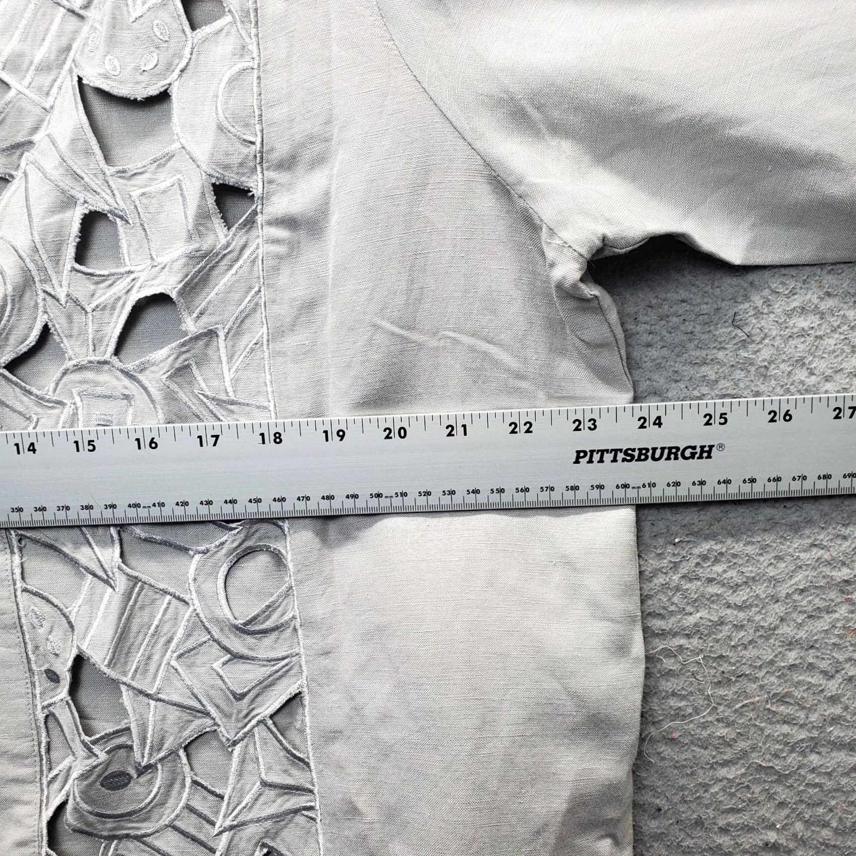 Bob Mackie Mackie Bob Mackie Wearable Art Cardigan Jacket Womens 1X Gray Cutout Slit Open Front Size Womens 1X Gray Jacket Women Size XL / US 12-14 / IT 48-50 - 3 Thumbnail