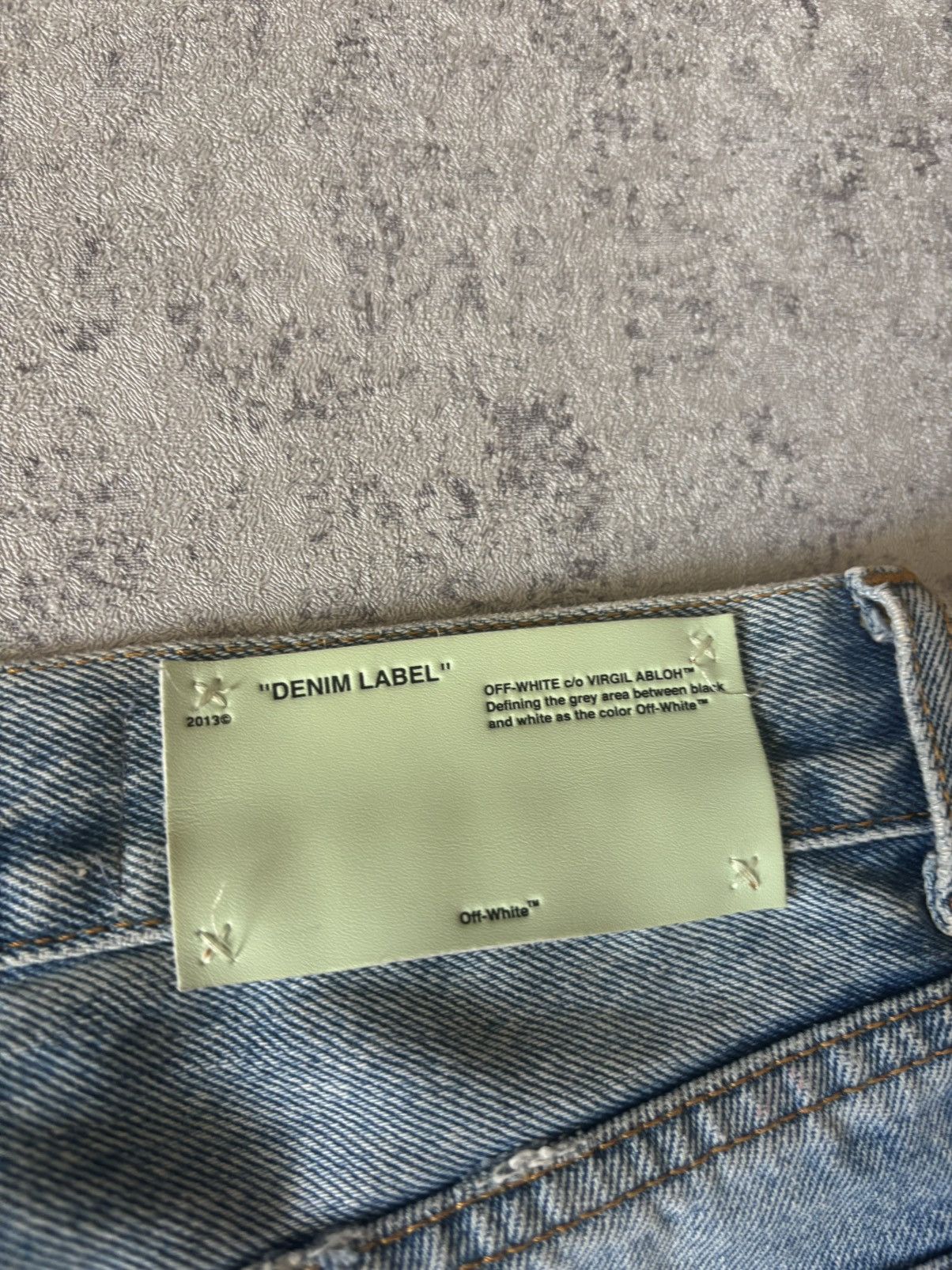 Off-White OFF-WHITE DEGRADE TWO-TONE JEANS Size 26" / US 2 / IT 38 - 11 Thumbnail