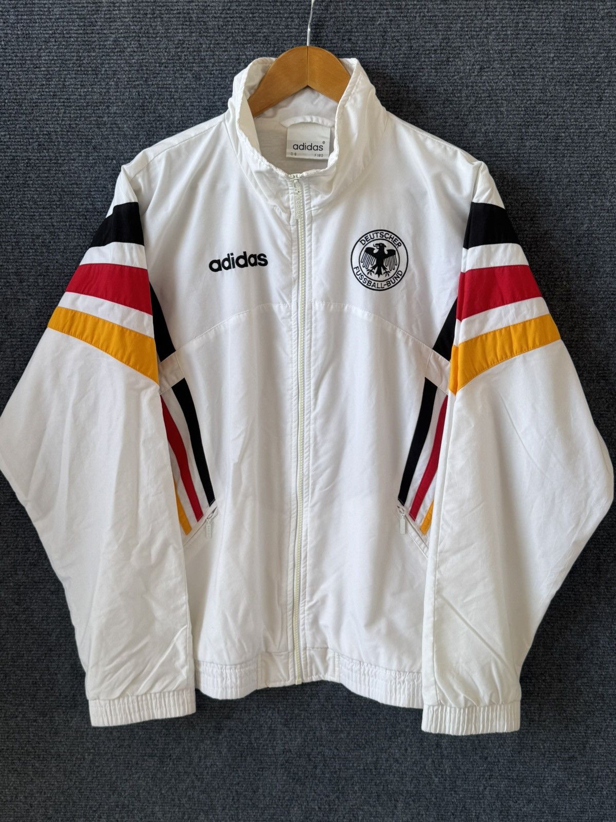 Other VINTAGE 90’s ADIDAS GERMANY 1996 WOVEN TRACK JACKET 🇩🇪🏆 Size US L / EU 52-54 / 3 - 9 Thumbnail