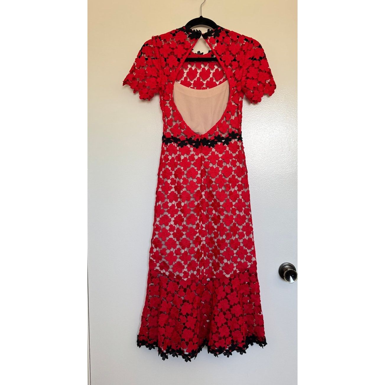Jil Stuart NWOT Jill Stuart Cherry Lace Midi Dress, Size 0 Size XS / US 0-2 / IT 36-38 - 4 Thumbnail