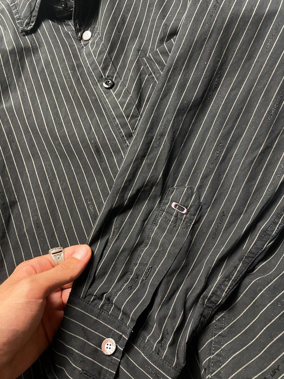 Oakley Oakley Vintage Monogram Shirts Size US L / EU 52-54 / 3 - 8 Thumbnail