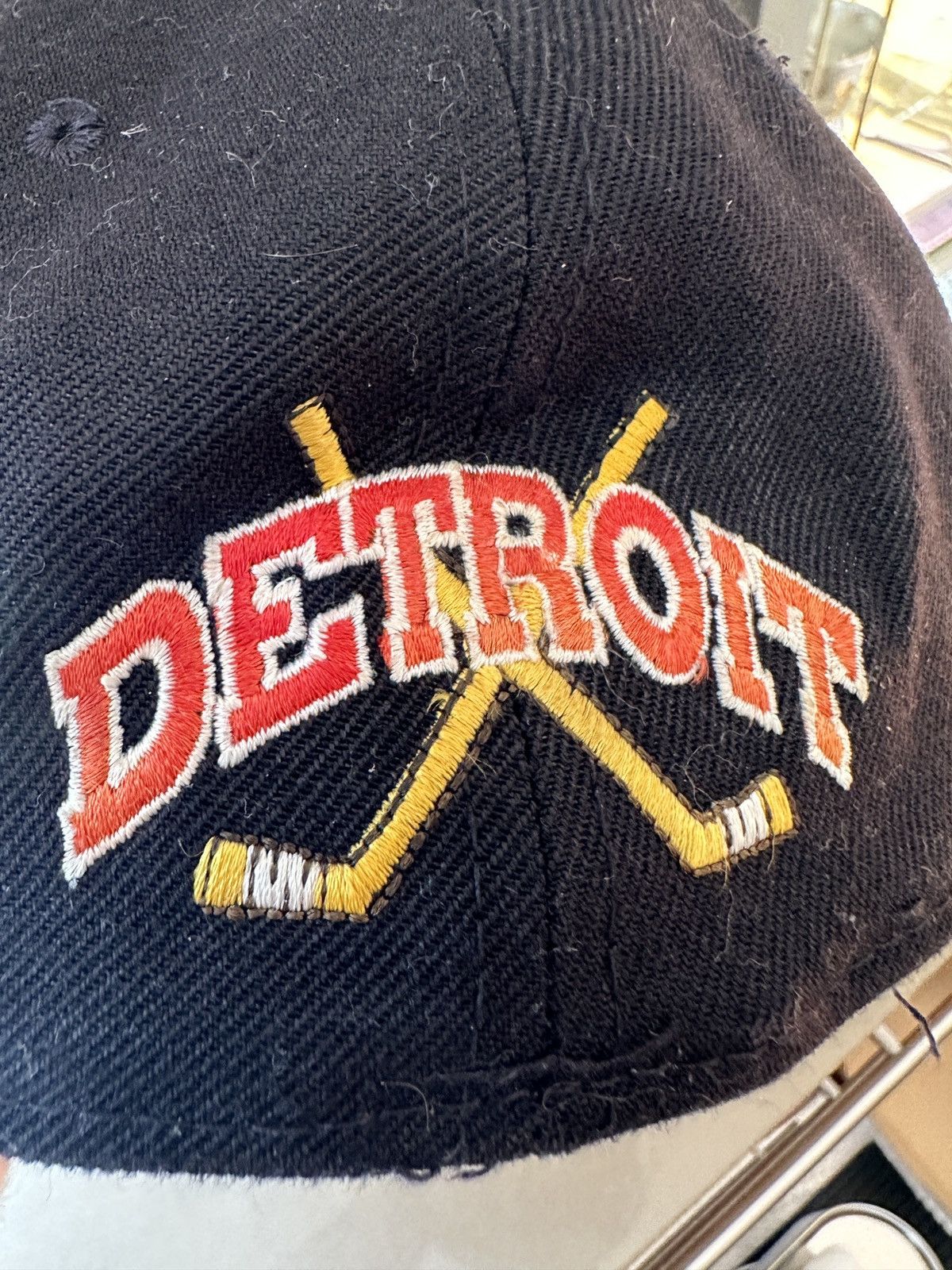 Vintage Vintage 90s Detroit Red Wings Fitted Hat 7 1/8 Size ONE SIZE - 4 Thumbnail
