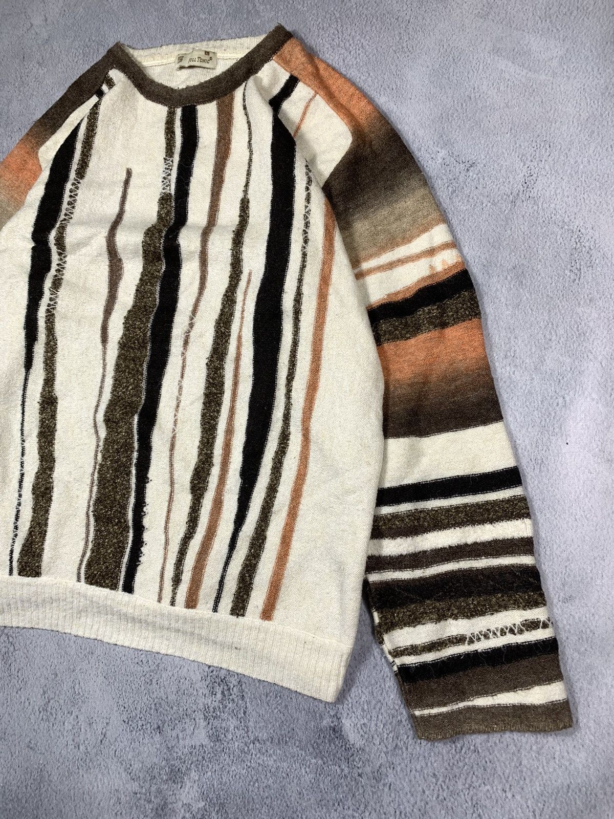 Other Vintage 90s Coloured sweater Japanese streetwear size L Size US L / EU 52-54 / 3 - 3 Thumbnail