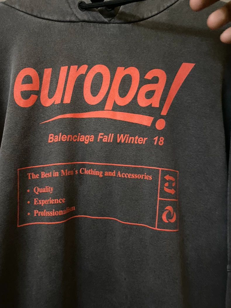 Balenciaga Balenciaga Hoodie with Red Print Size XS-2506 Size US XS / EU 42 / 0 - 2 Thumbnail