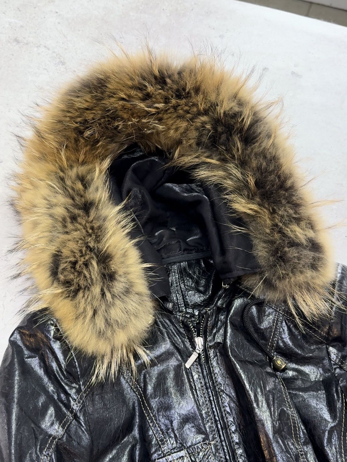 Yohji Yamamoto Vintage Patent Leather Fur Hood Jacket Size US S / EU 44-46 / 1 - 6 Thumbnail