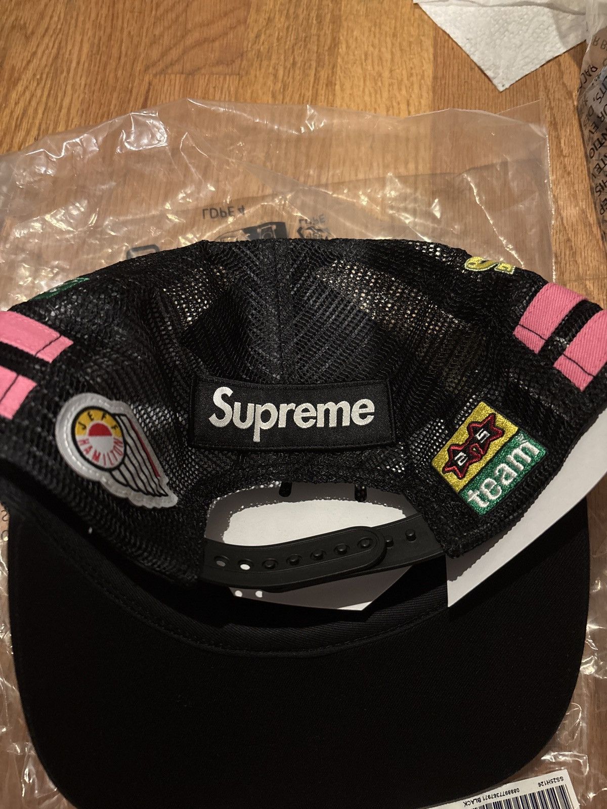 Jeff Hamilton × Supreme Supreme SpongeBob Jeff Hamilton trucker hat Size ONE SIZE - 4 Thumbnail