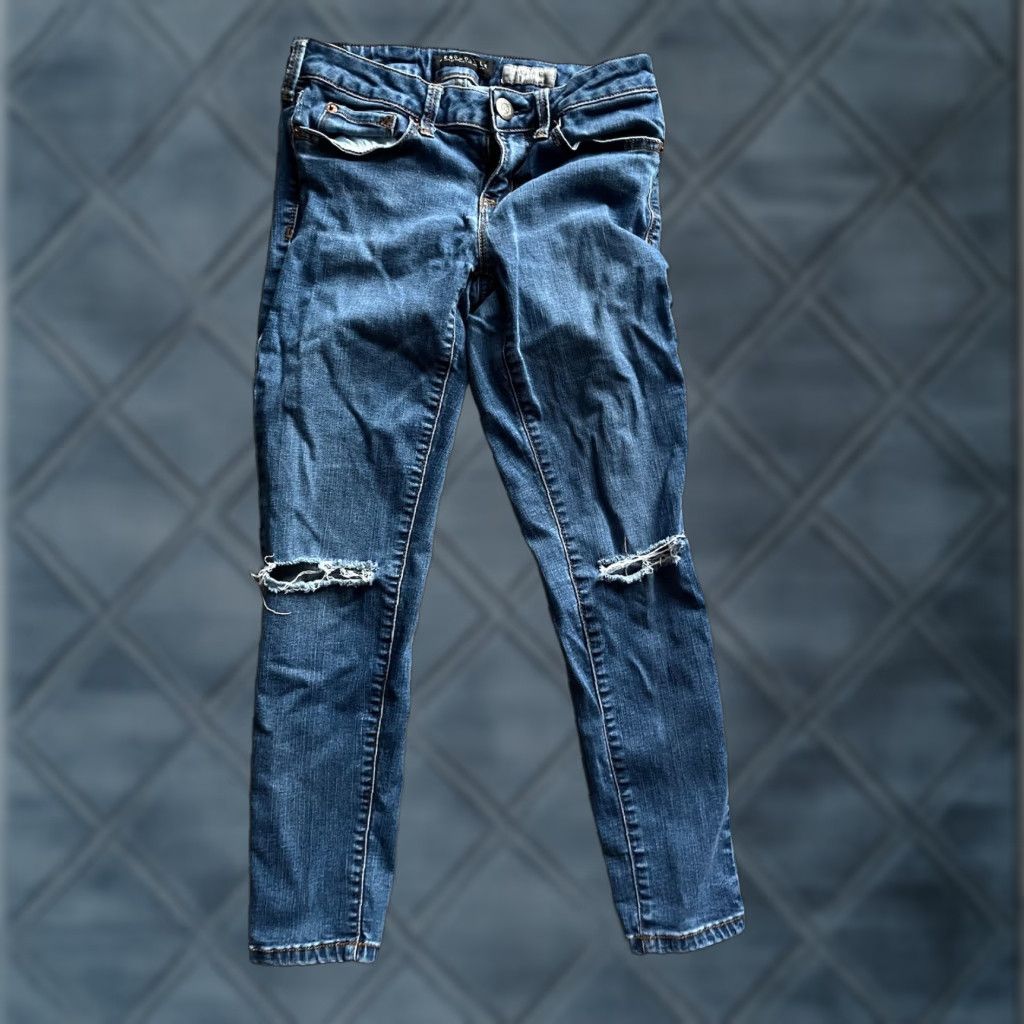 Vintage Aéropostale Jeans Womens Jegging Distressed Stretch Denim Pants Medium Wash 2 Size 26" / US 2 / IT 38 - 1 Thumbnail