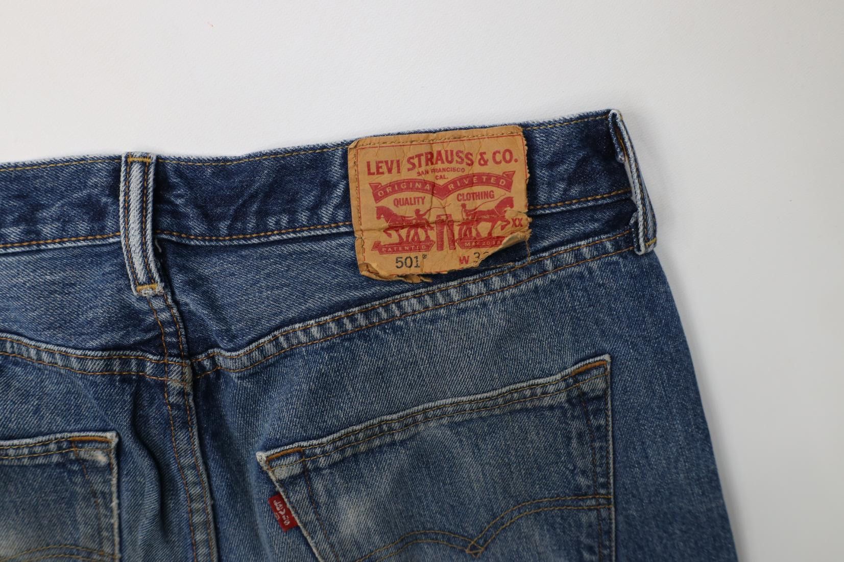 Levi's Vintage Y2K Levis 501xx Button Fly Original Fit Jeans Blue Size US 33 - 14 Thumbnail