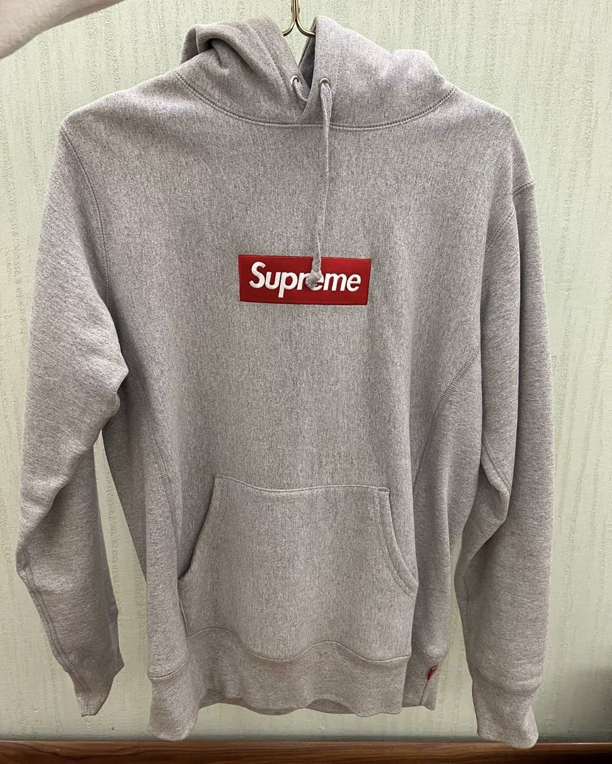 Supreme Supreme fw16 red on grey box logo hoodie hooded sweatershirt Size US S / EU 44-46 / 1 - 1 Thumbnail