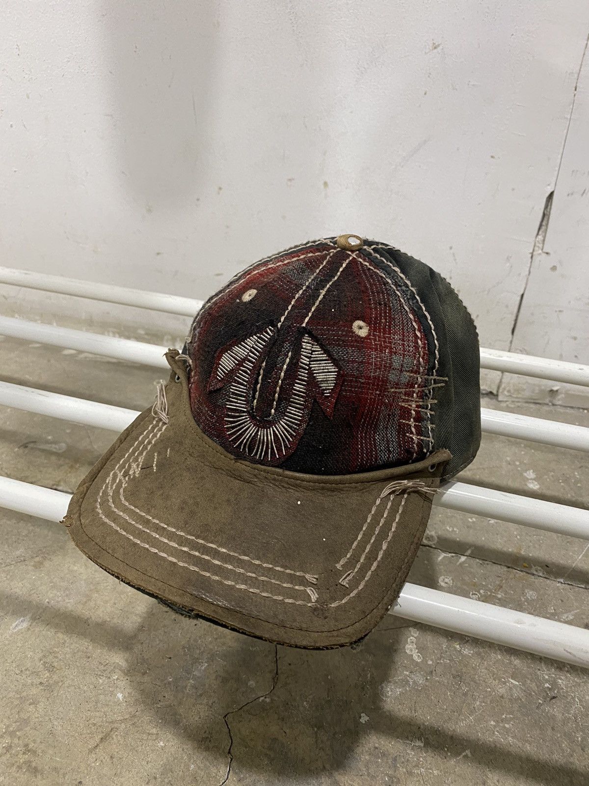 True Religion Vintage True Religion Distressed Plaid Cap Size ONE SIZE - 1 Thumbnail