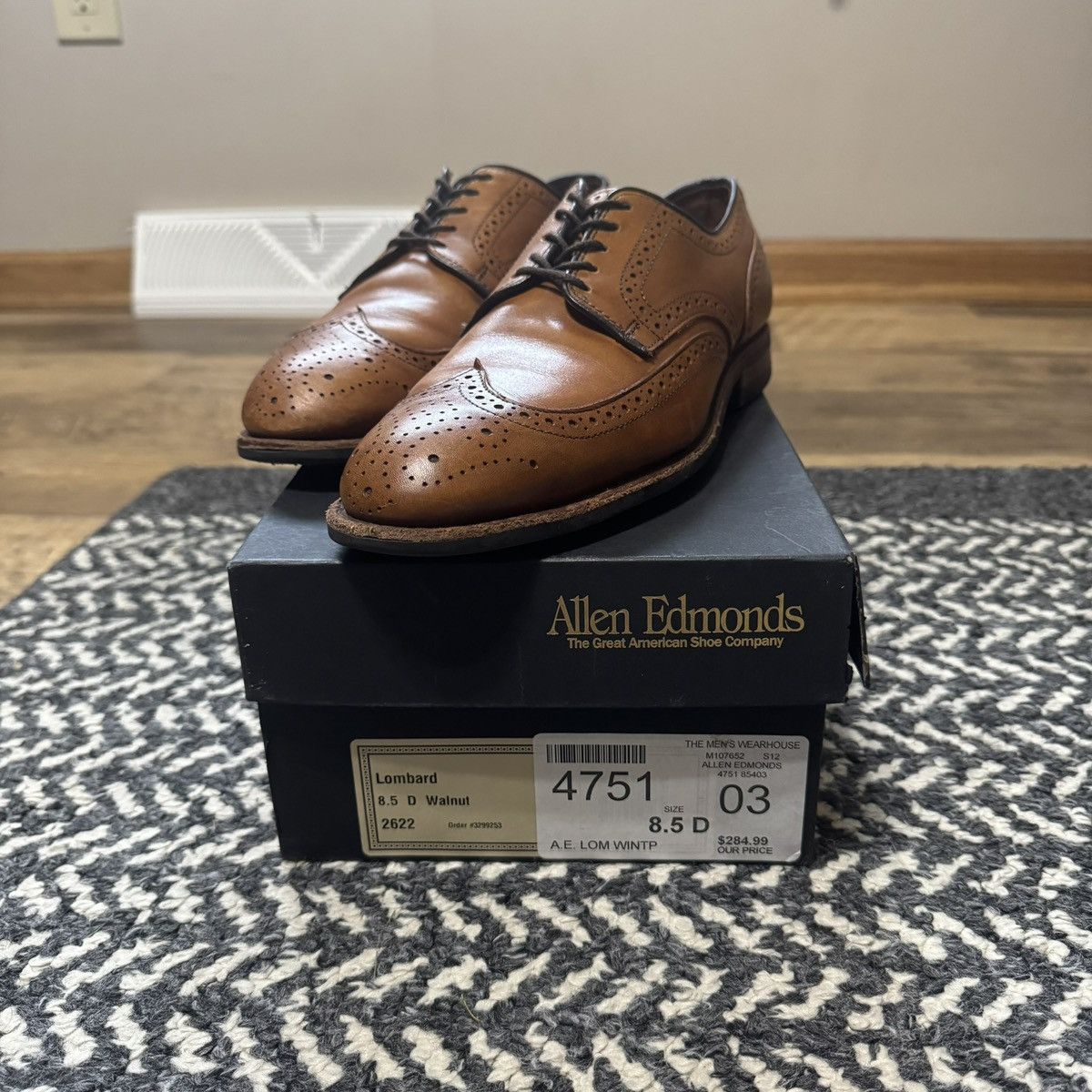 Allen Edmonds Allen Edmonds Lombard Wingtip in Walnut Size US 8.5 / EU 41-42 - 1 Thumbnail
