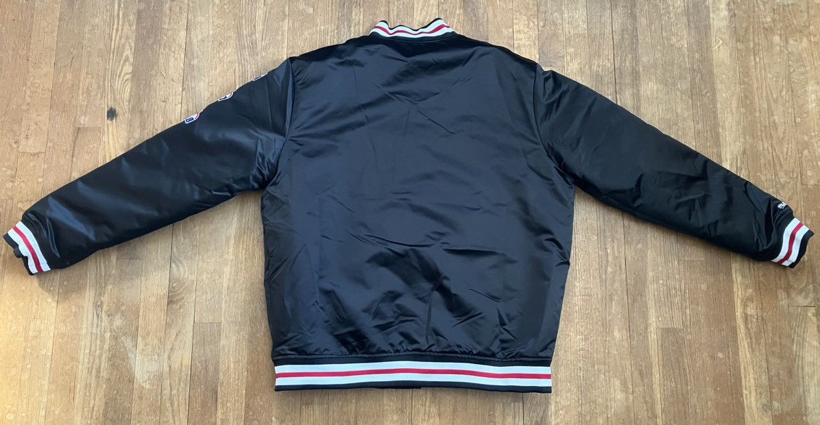 Mitchell & Ness Chicago Bulls Champ City Satin Jacket Size US XXL / EU 58 / 5 - 8 Thumbnail
