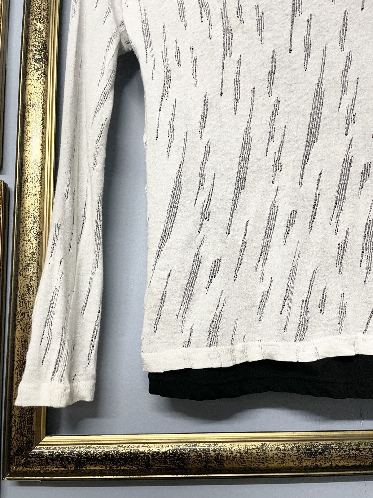 Yohji Yamamoto Vintage Yohji Yamamoto Distressed Pattern Thin Longsleeve Size US M / EU 48-50 / 2 - 10 Thumbnail