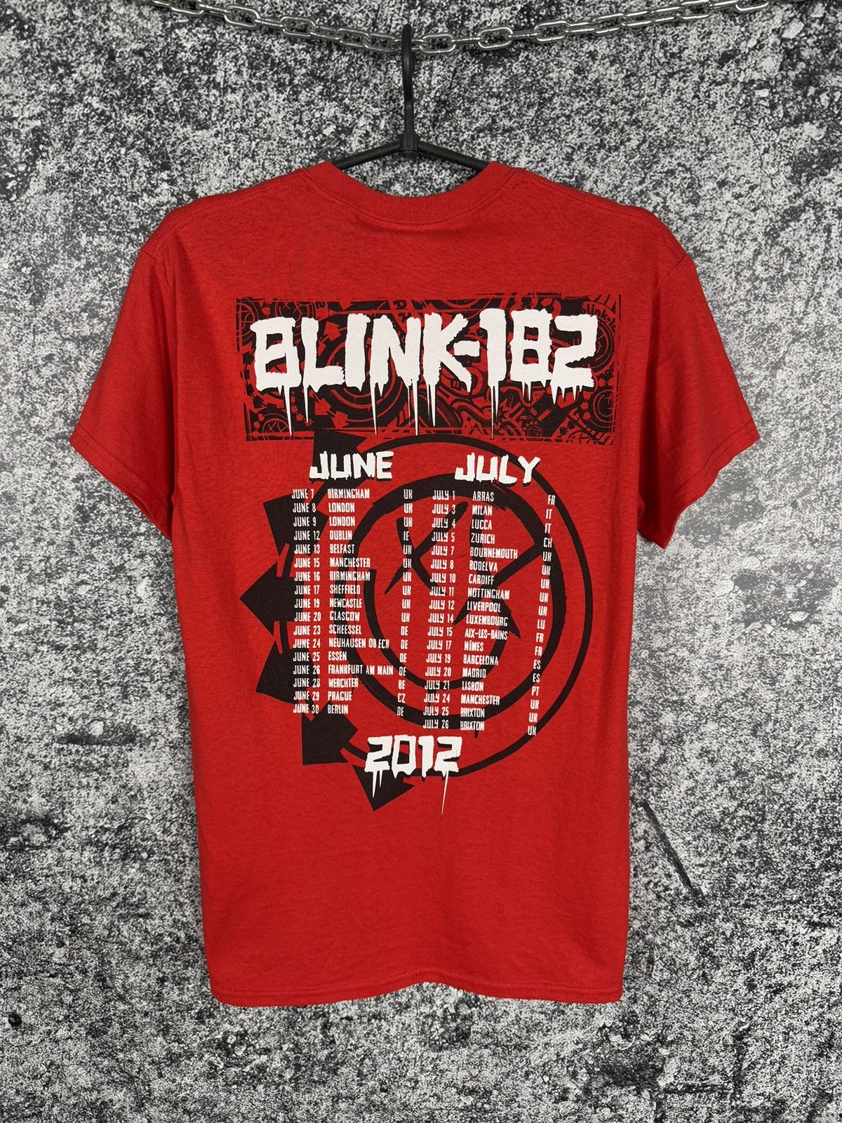 Band Tees Blink-182 Vintage T-Shirt Tour 2012 Concert Band Tee Size S Size US S / EU 44-46 / 1 - 9 Thumbnail