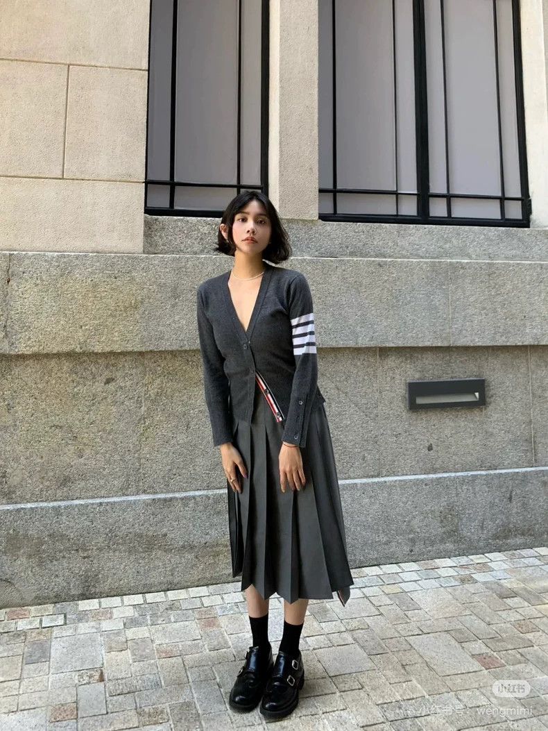 Thom Browne Thom Browne A gray pleated half-length dress Size 26" / US 2 / IT 38 - 9 Thumbnail