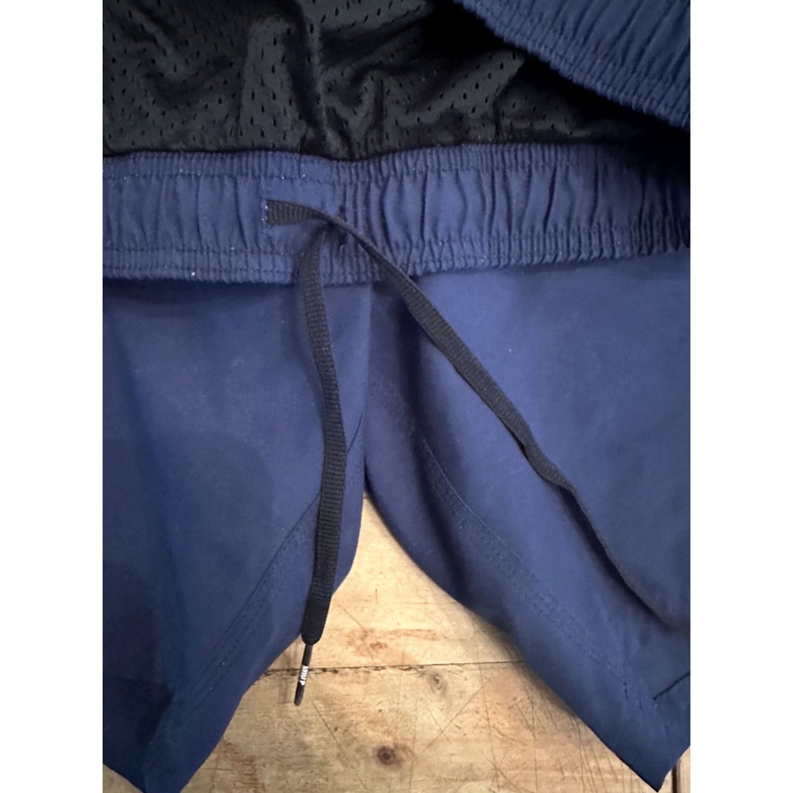 Nike VINTAGE Nike Swim Trunk Men’s Medium Blue Embroidered Swoosh Nylon Shorts Size US 31 - 5 Thumbnail
