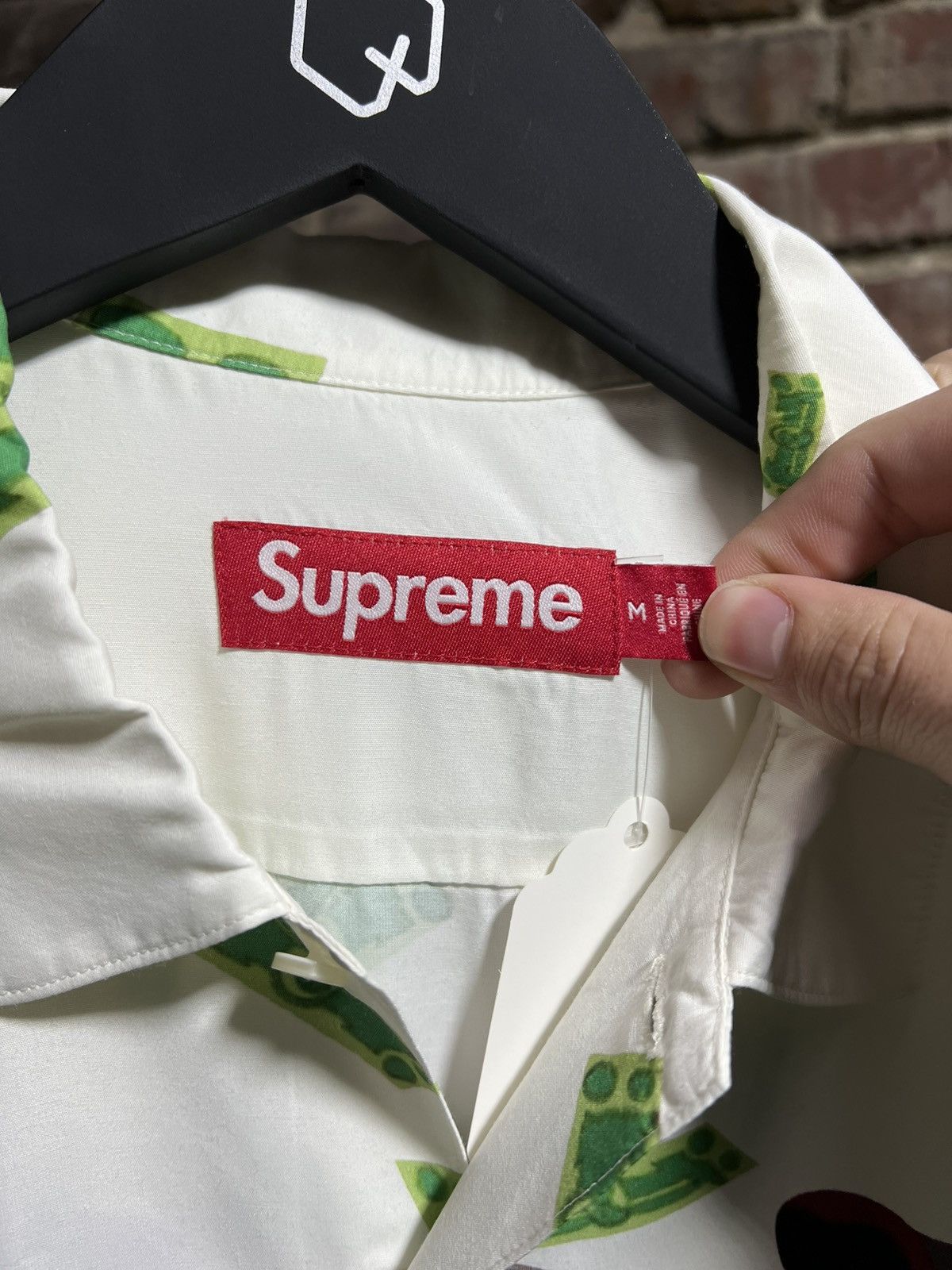 Supreme Supreme All Dogs Go To Heaven Button Up White Sz. M Size US M / EU 48-50 / 2 - 3 Thumbnail
