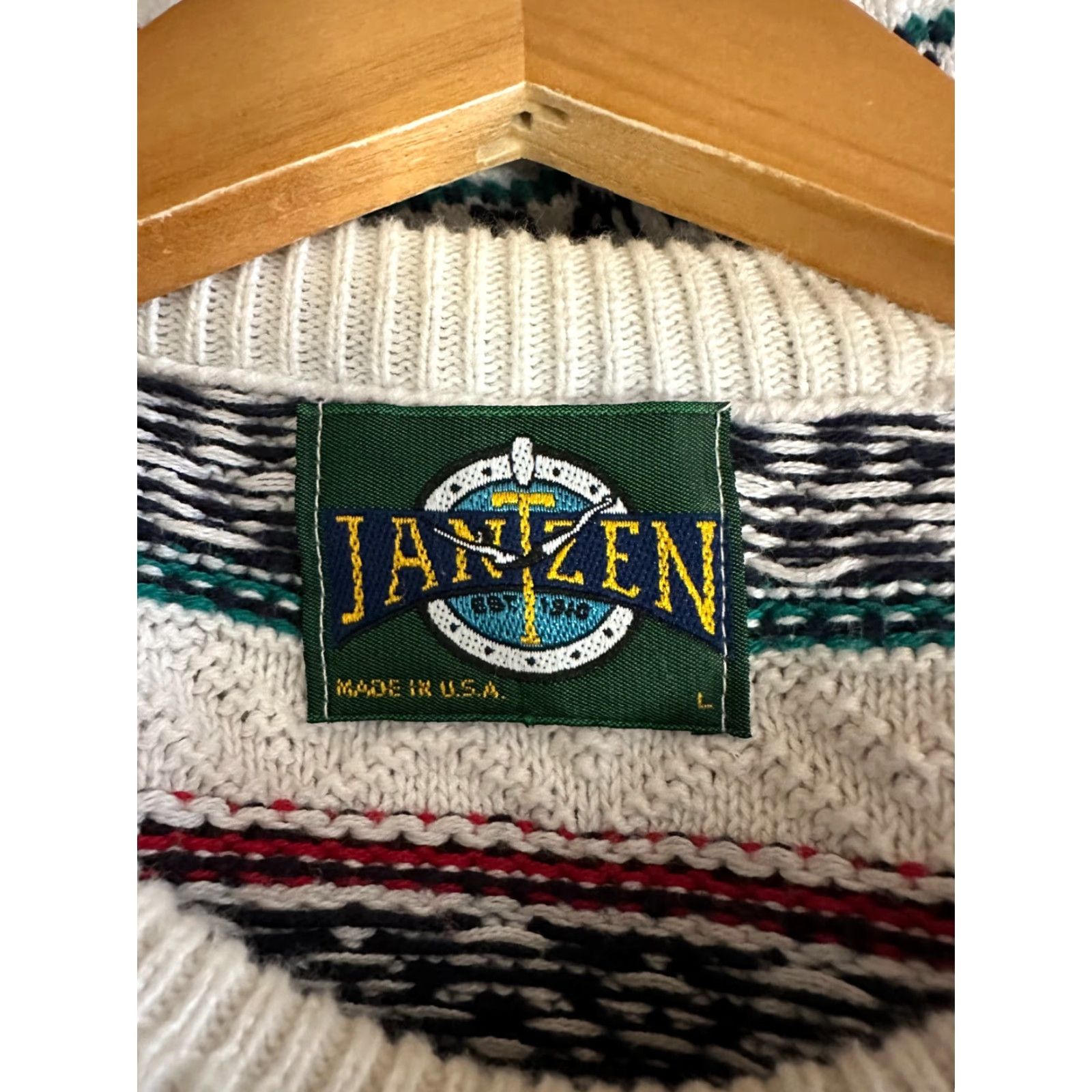 Jantzen VINTAGE Jantzen Sweater Mens Large Beige Green Red 90s Cosby Biggie Smalls Pullover Knit Crew Neck Casual Knitwear Mens L Size US L / EU 52-54 / 3 - 3 Thumbnail