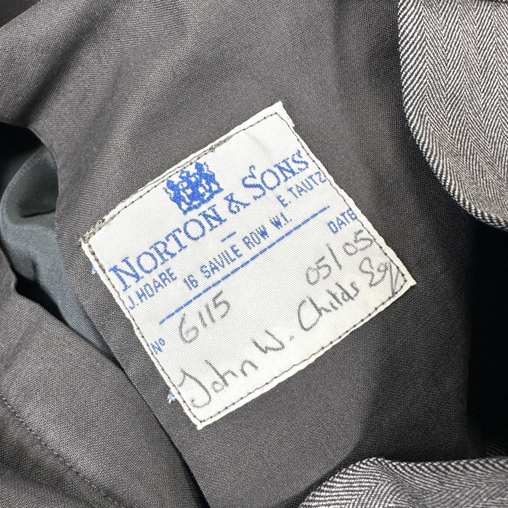 Vintage Norton & Sons Dress Pants Mens 38x29 Gray Herringbone Cuffed Savile Row Dress Pants Mens Regular Gray Herringbone 90s? Size US 38 / EU 54 - 4 Thumbnail