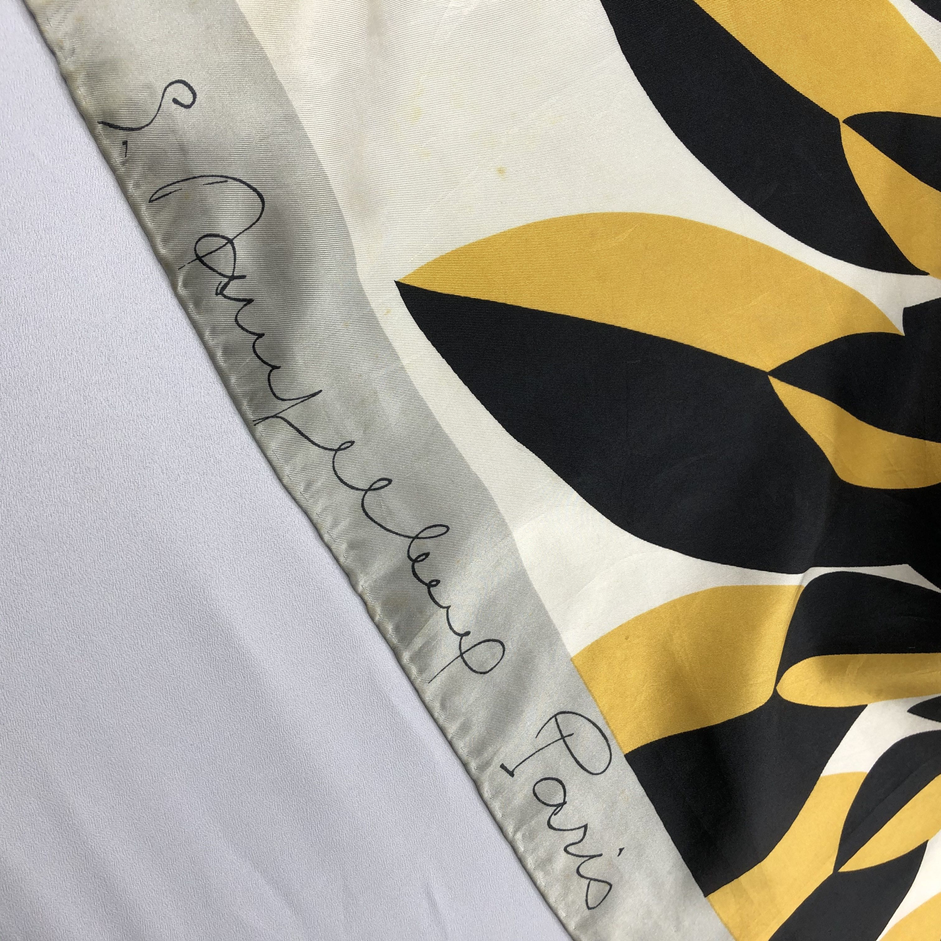 Vintage vintage Silk Scarf Size ONE SIZE - 9 Thumbnail
