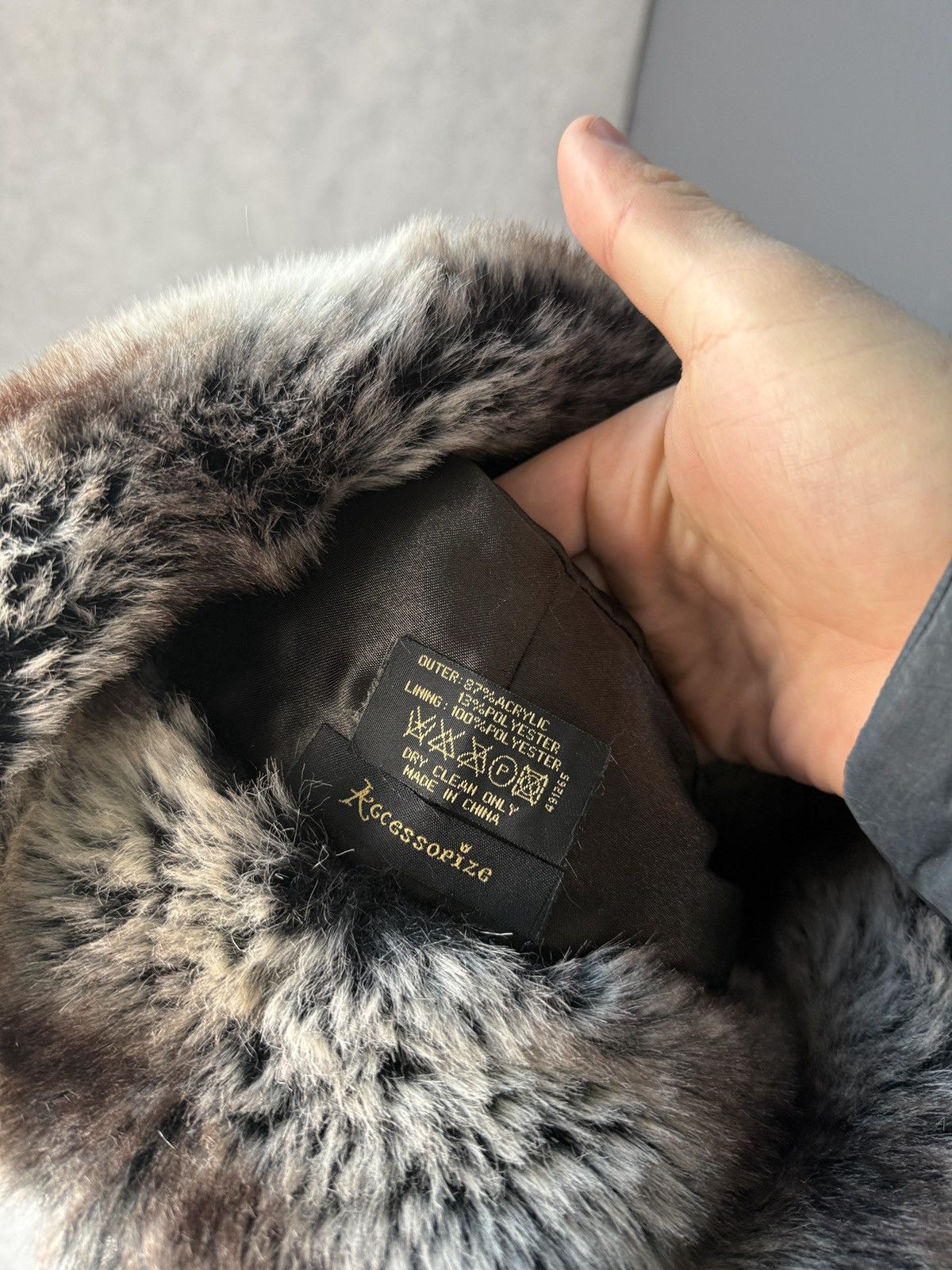 Vintage Y2K Vintage Fur Hat Streetwear Alt Casual Style Avant Garde Size ONE SIZE - 4 Thumbnail