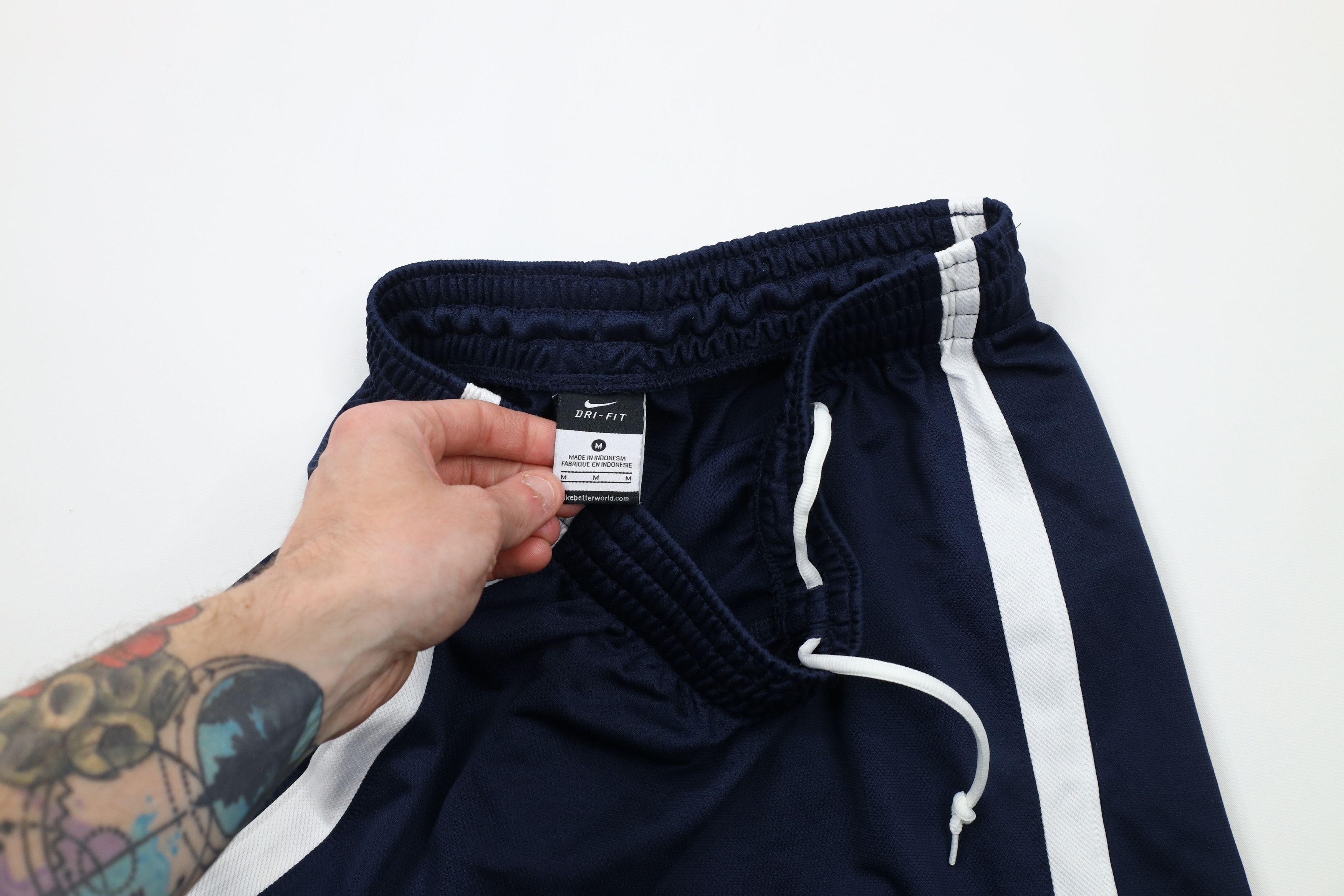 Nike × Vintage Nike Team Issued University of Toledo Basketball Shorts Size US 32 / EU 48 - 8 Thumbnail