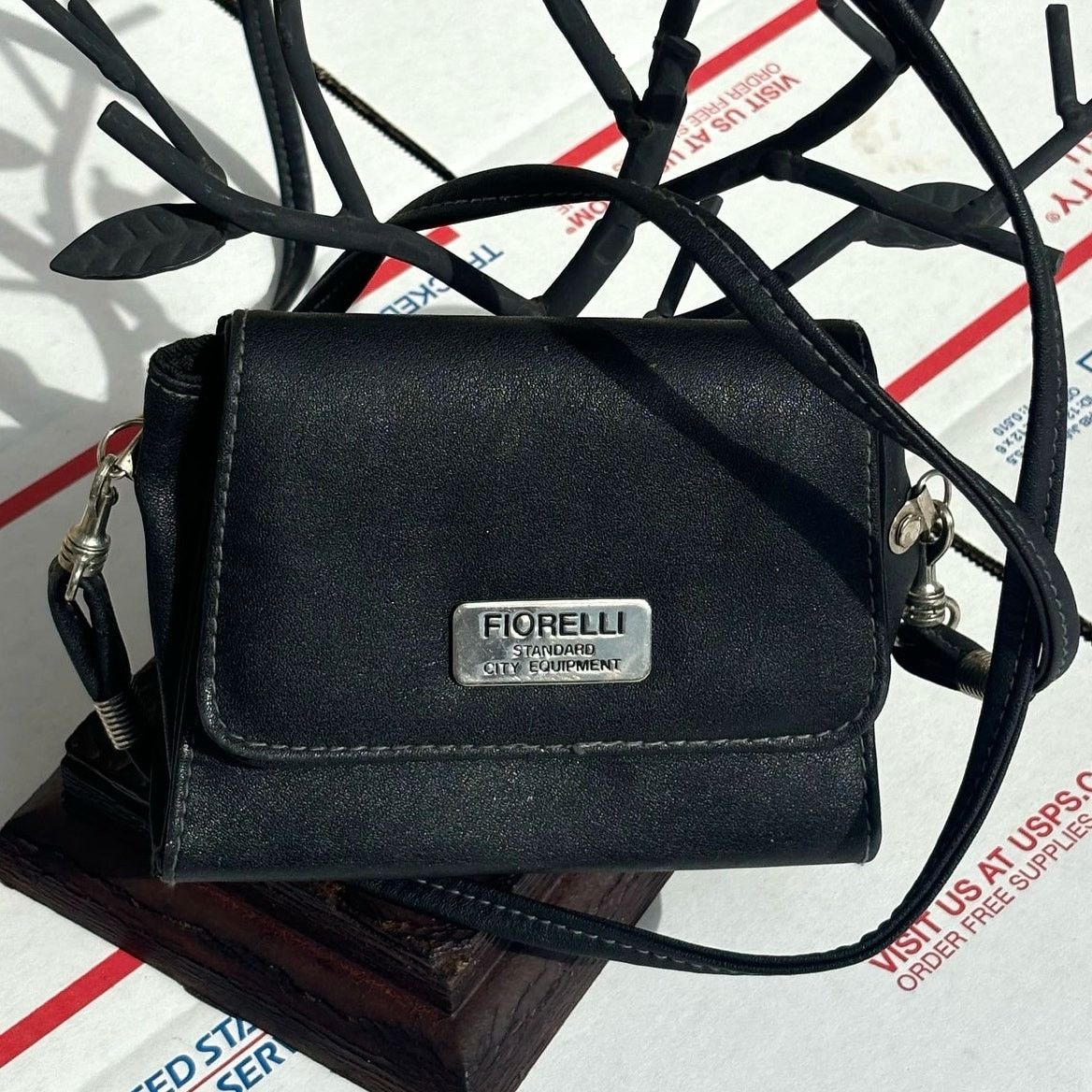 Giorgio Fiorelli Black & Silver Florelli Purse Size ONE SIZE - 1 Thumbnail