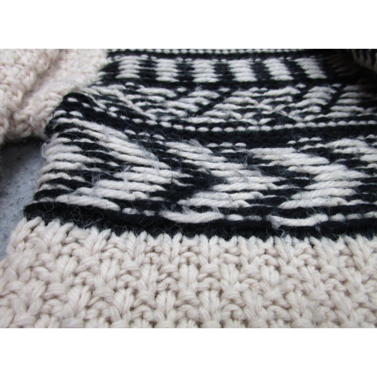Lucky Brand Lucky Brand Cardigan Sweater M Tribal Boho Western Aztec Southwestern White Womens Size M / US 6-8 / IT 42-44 - 6 Thumbnail